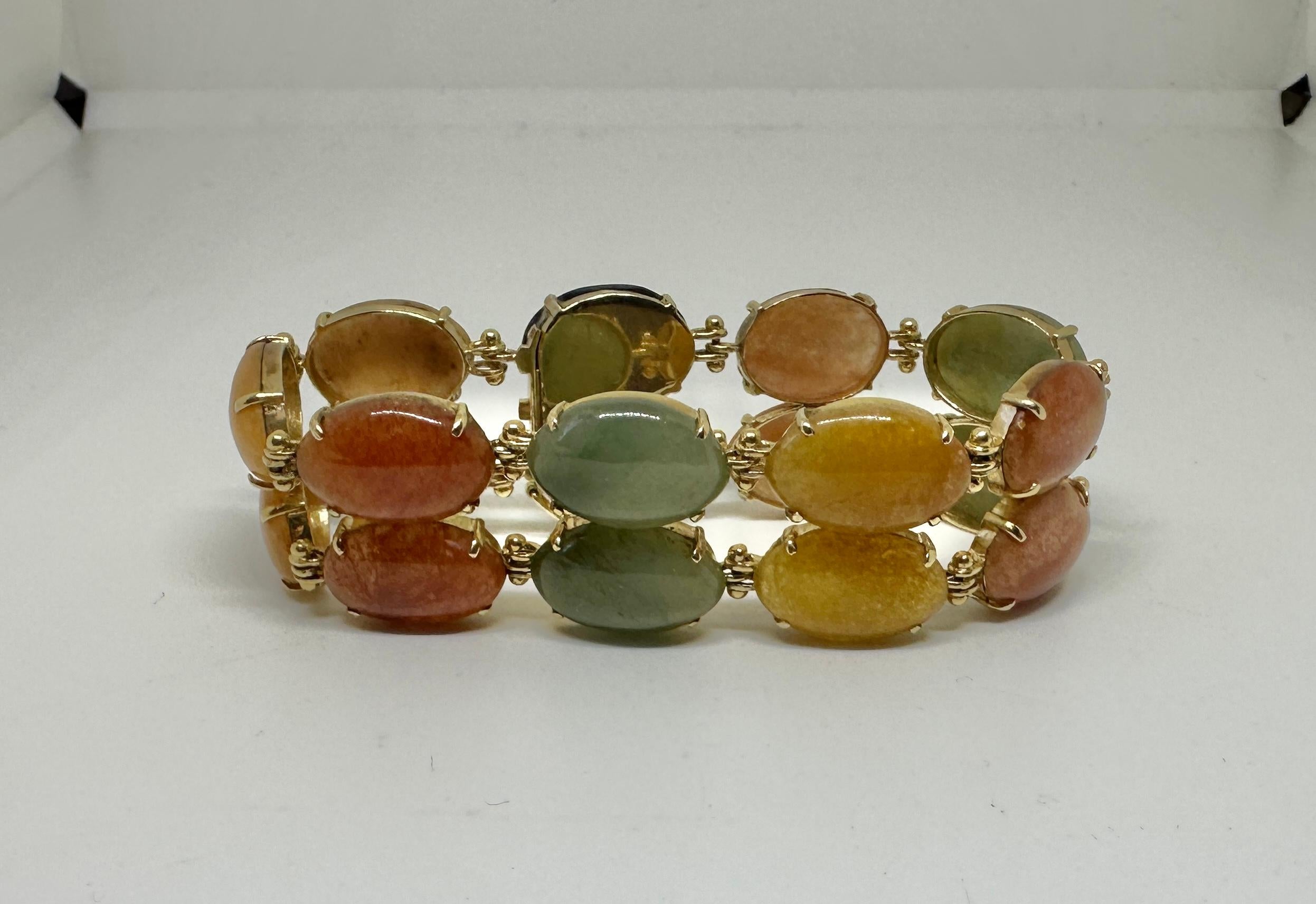 Multicolor Rainbow Jade Double Link Bracelet 14 Karat Yellow Gold Antique Retro For Sale 4