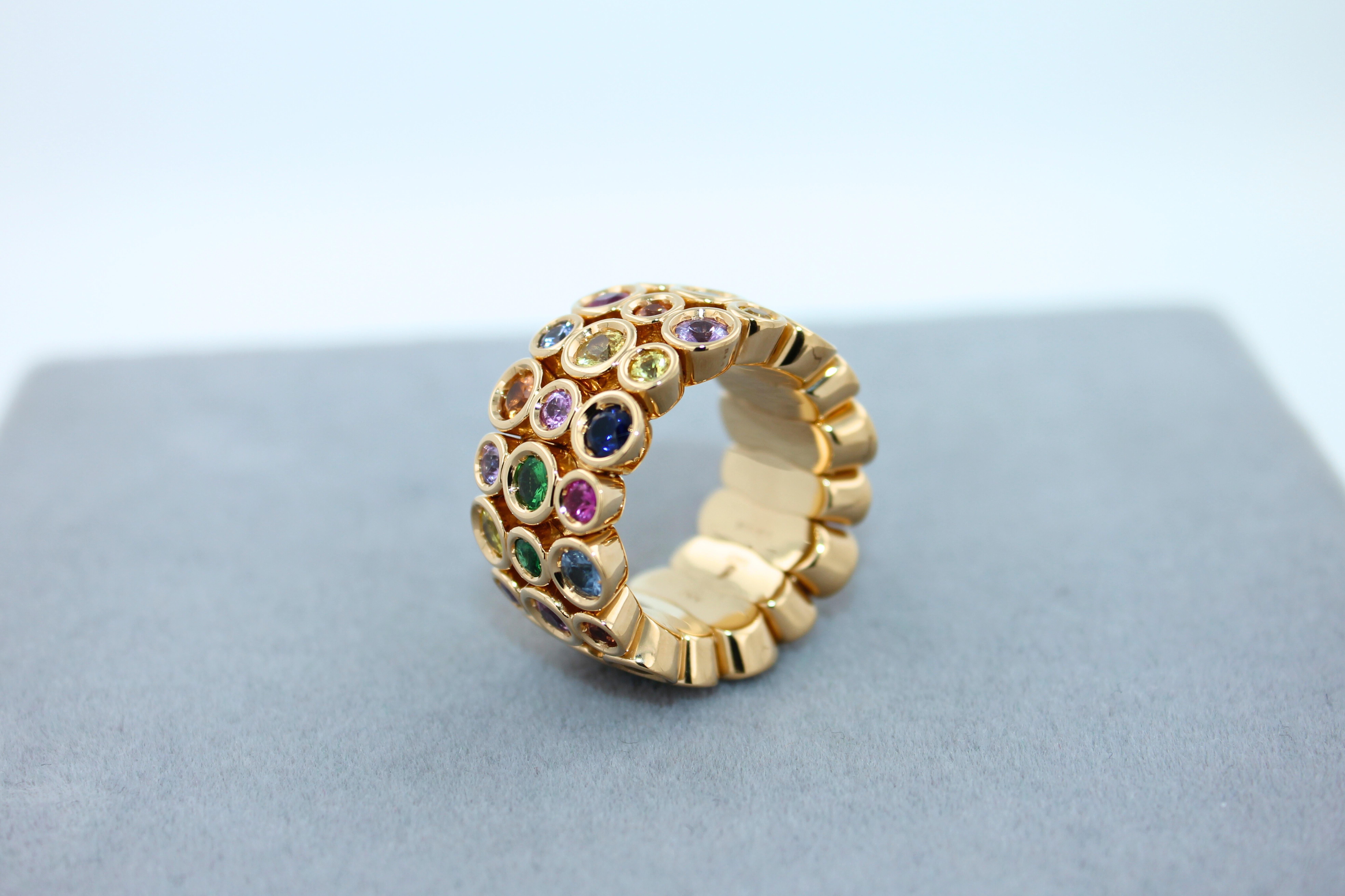 Multicolor Rainbow Sapphire Gemstone Bezel Eternity Band 18K Yellow Gold Ring In New Condition For Sale In Oakton, VA