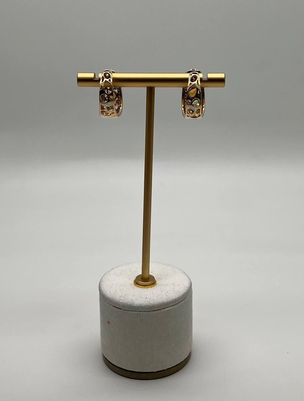 Multicolor Rainbow Sapphires Diamonds Cluster Pave 14K Yellow Gold Earrings In New Condition For Sale In Oakton, VA