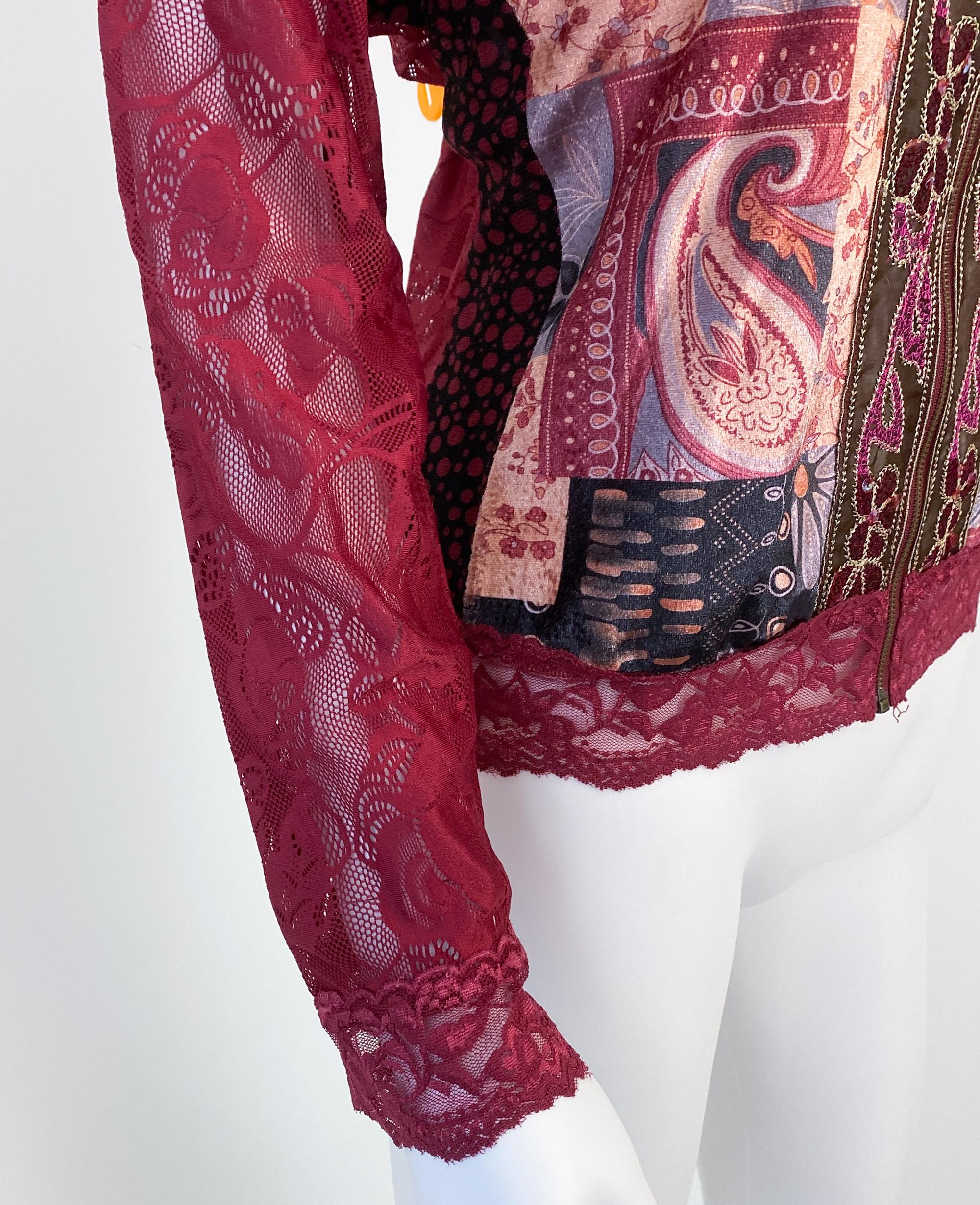 Multicolor Red Print Zipped Cardigan Sweater with Velvet and Sheer Lace Size XL For Sale 3