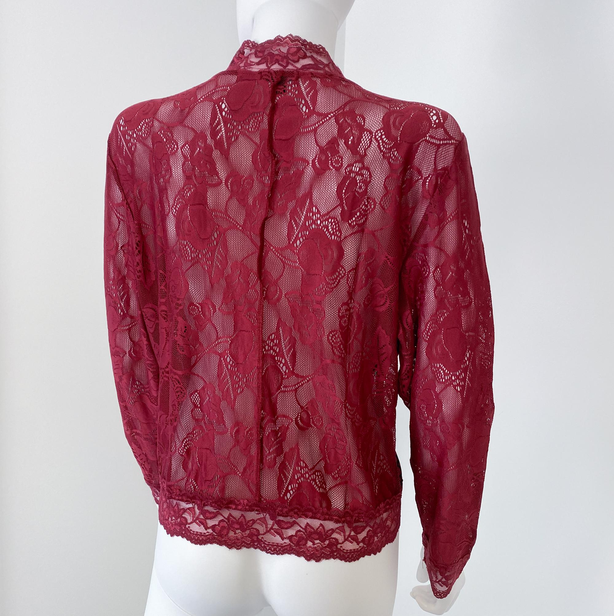 Multicolor Red Print Zipped Cardigan Sweater with Velvet and Sheer Lace Size XL For Sale 4