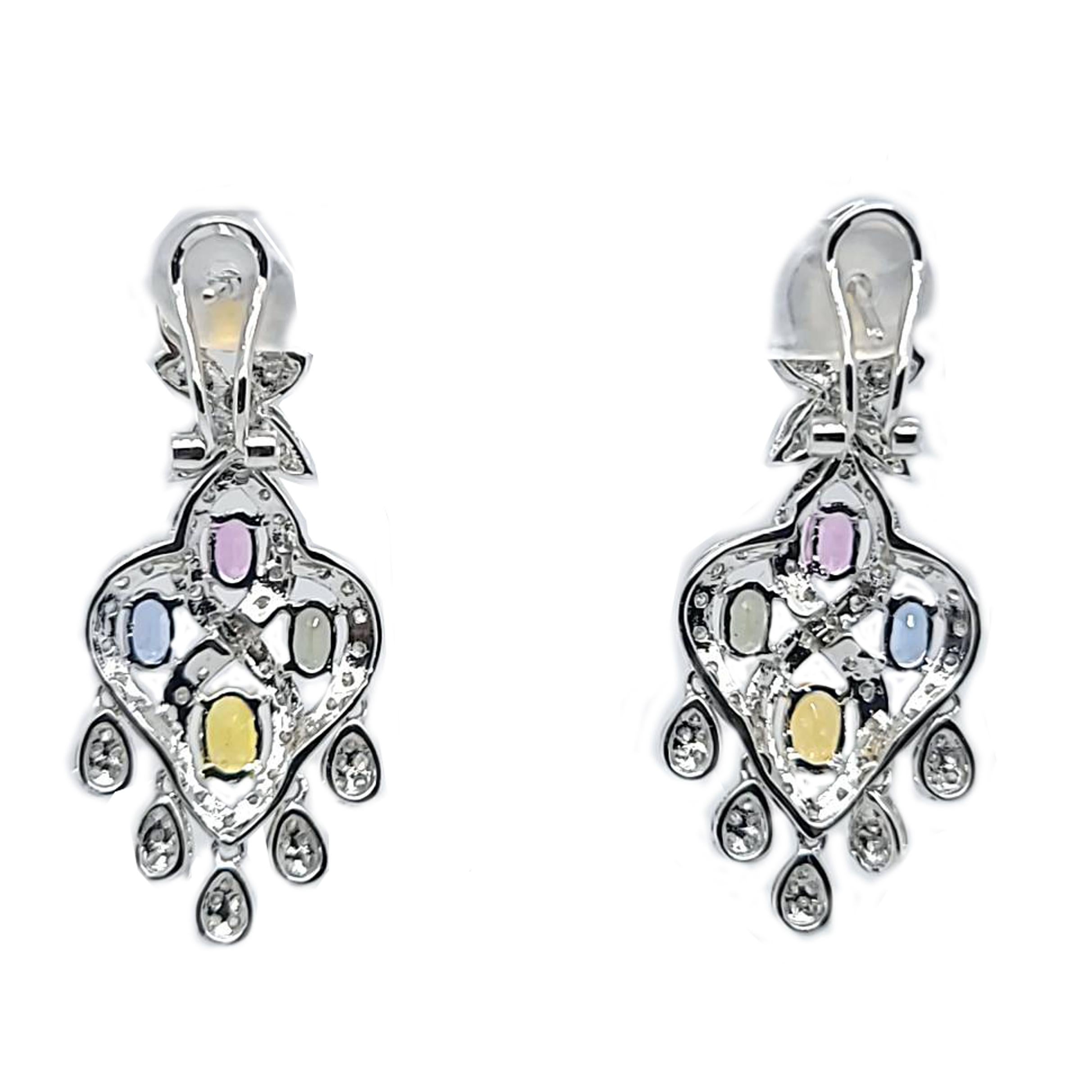 Boucles d'oreilles chandelier saphir multicolore et diamant Bon état - En vente à Coral Gables, FL