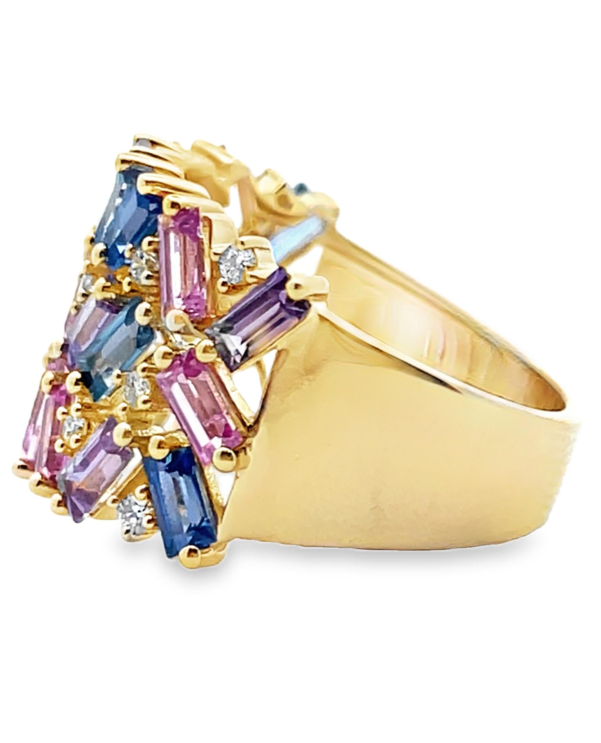 Contemporary Multicolor Sapphire Confetti Geometric 14K Yellow Gold Ring with Round Diamonds For Sale