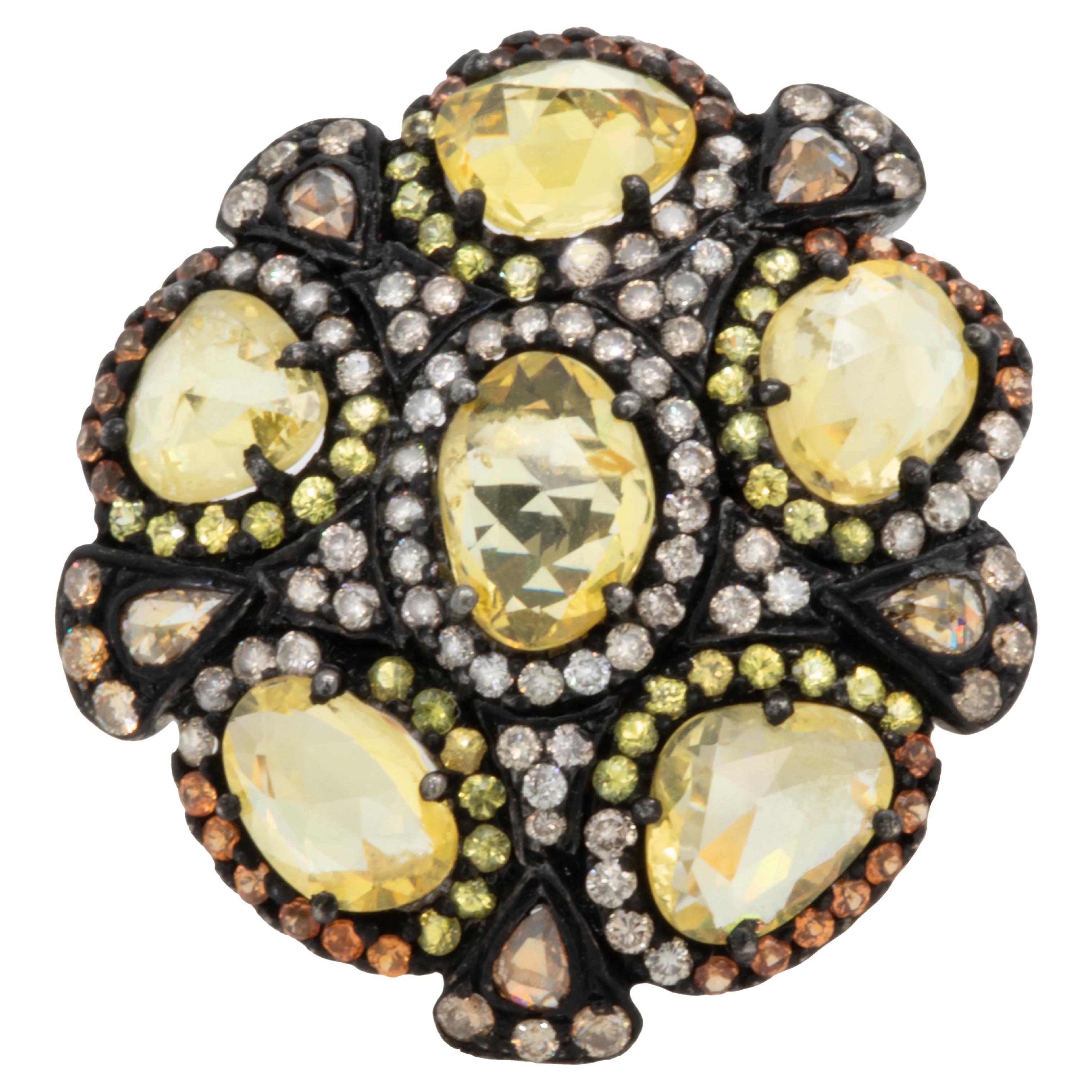 Bague florale en or jaune 18 carats avec saphirs multicolores 10,85 carats en vente