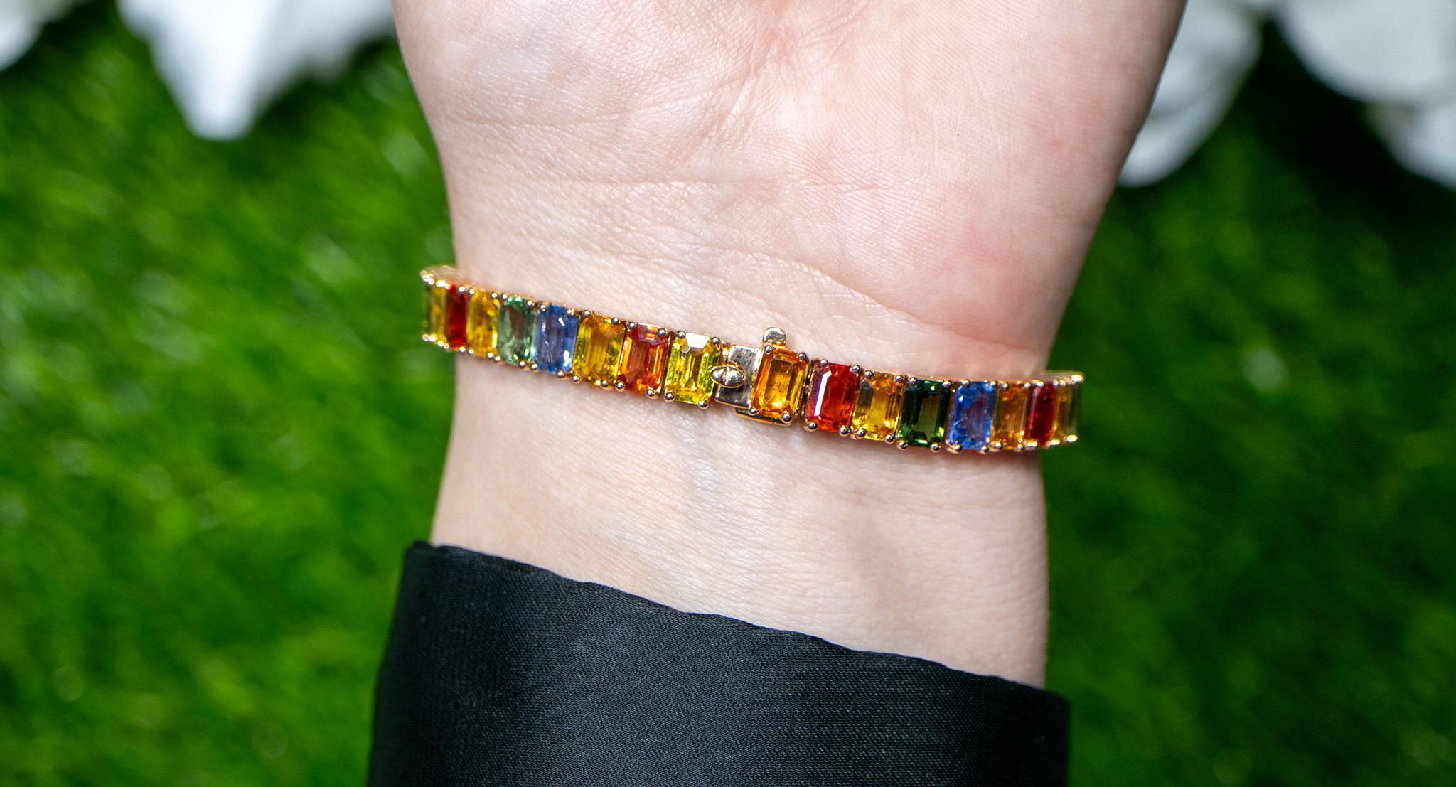 Multicolor Sapphires Bracelet Rainbow 22 Carats 18K Rose Gold In Excellent Condition For Sale In Laguna Niguel, CA