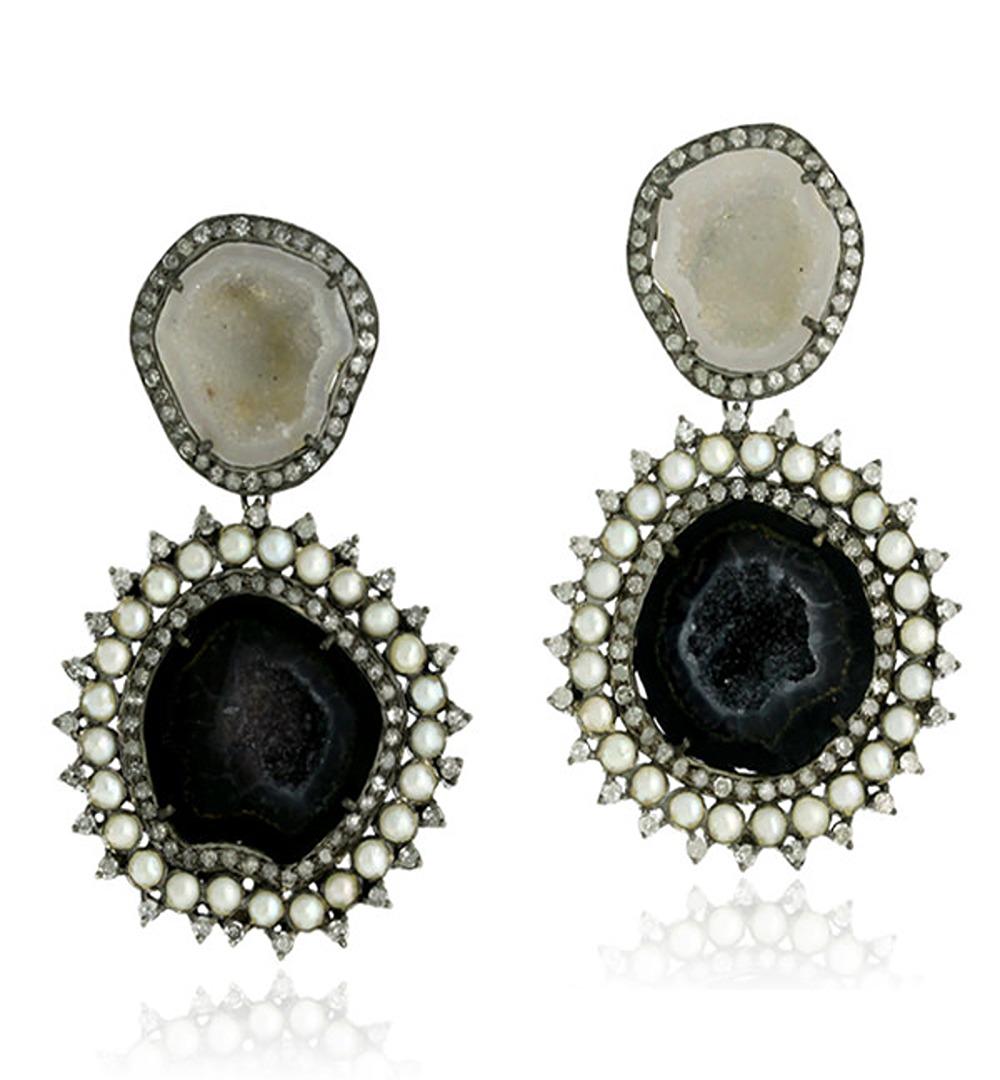 Multicolor Sliced Geode Two Tier Dangle Earrings with Pearl & Pave Diamonds In New Condition For Sale In New York, NY