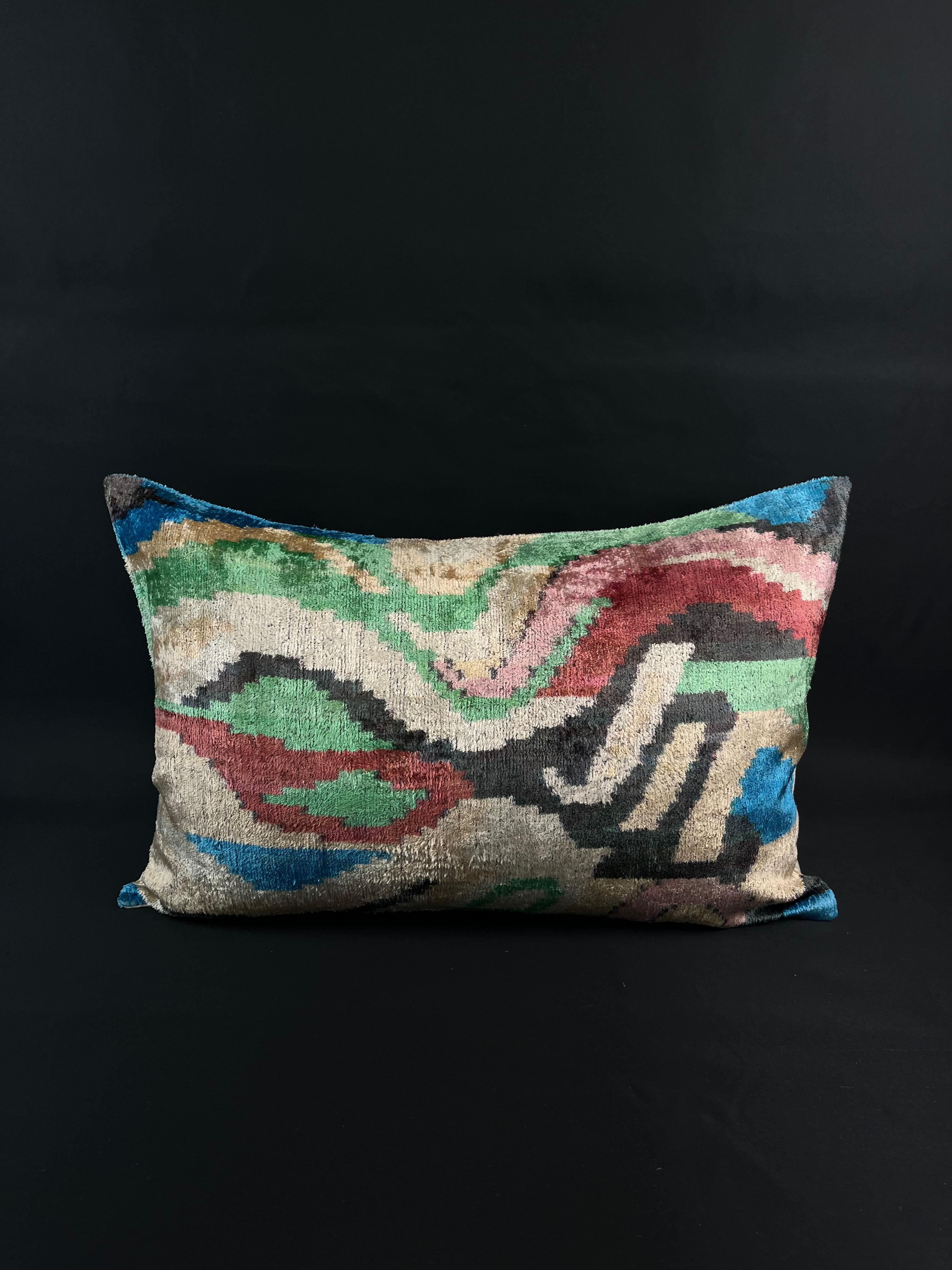 Multicolor Velvet Silk Ikat Pillow Cover In New Condition In Houston, TX