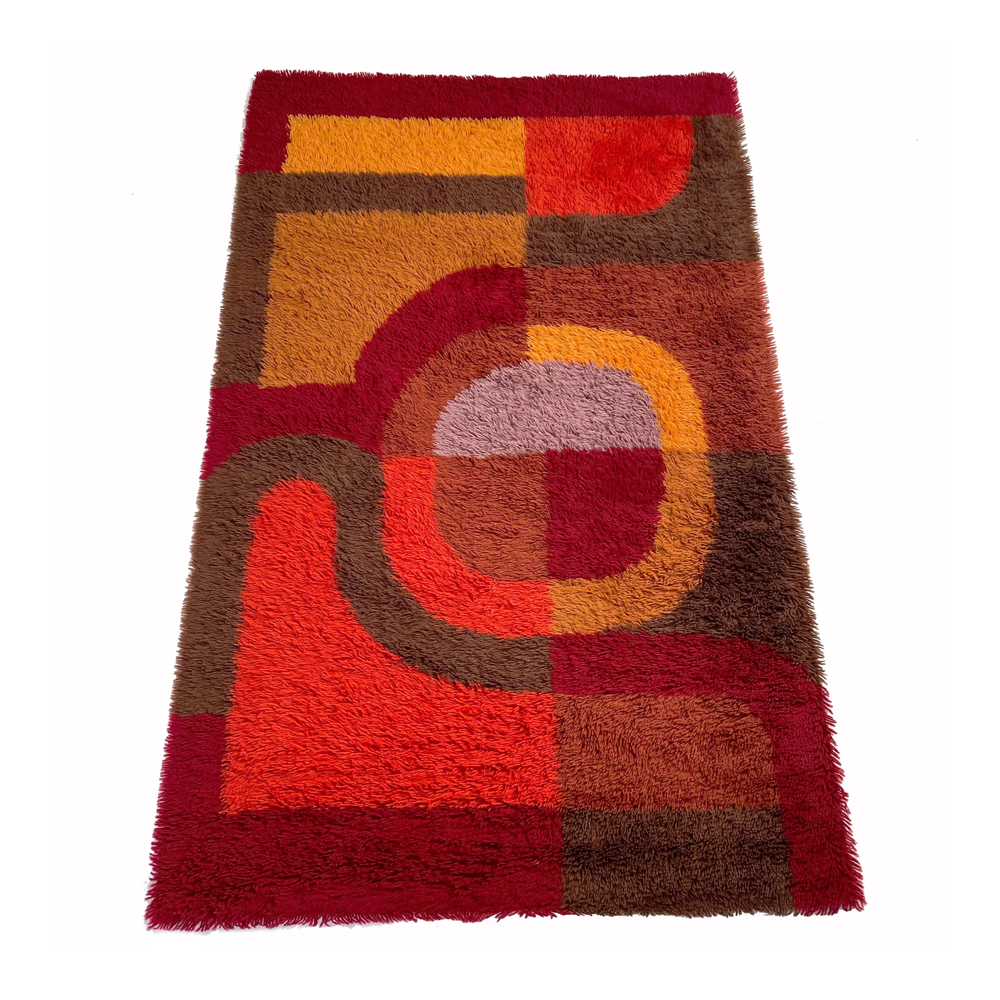 Article:

Original huge high pile rug


Decade:

1970s


Origin:

Germany



This rug is a great example of 1970s pop art interior. Made in high quality weaving technique. This high quality high pile rug was designed in the 1970s and