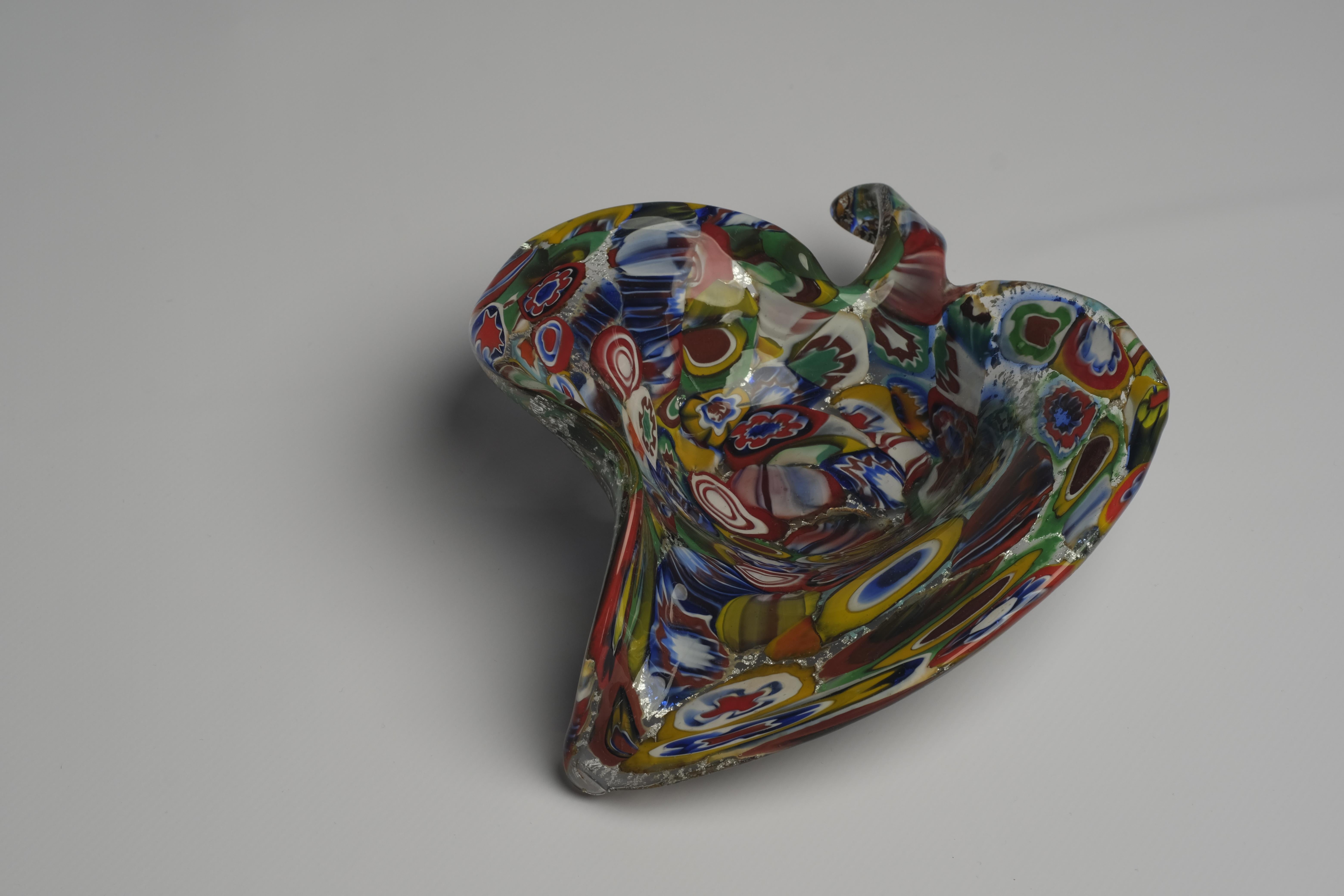 Cuenco multicolor de cristal de Murano Millefiori italiano de los años 50 Moderno de mediados de siglo en venta