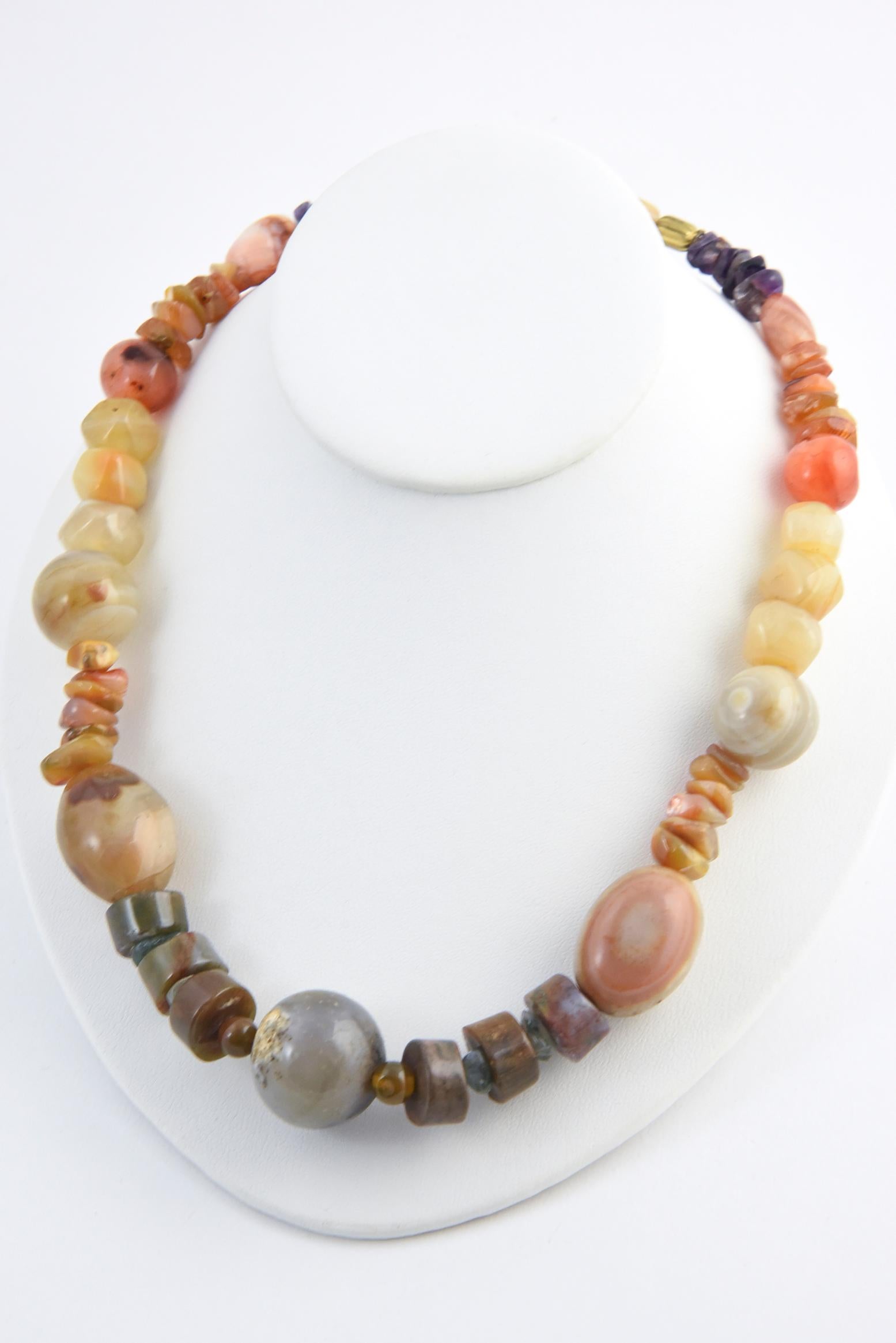 Multicolored Agate and Amethyst Bead Necklace For Sale 2