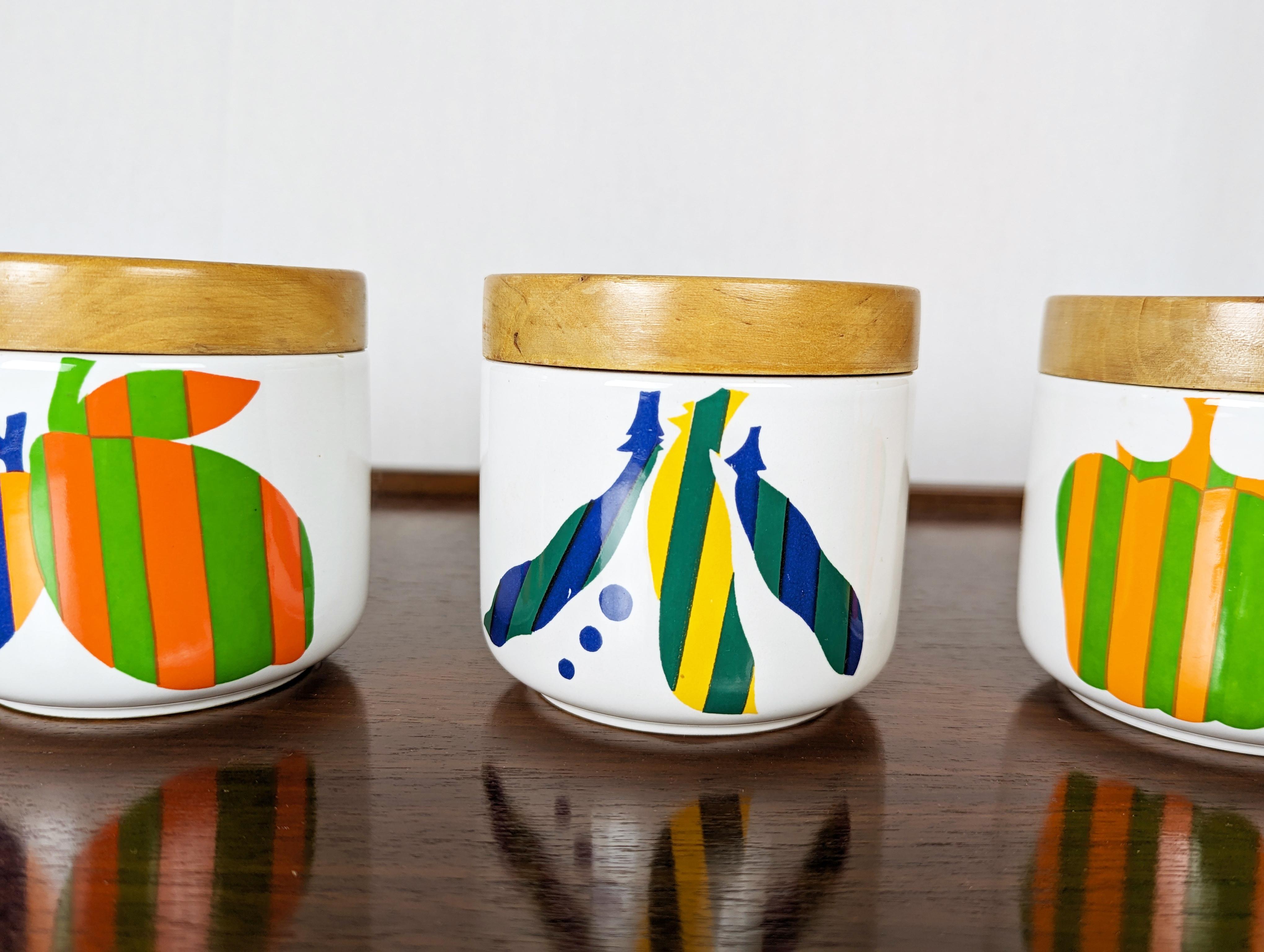 Glazed Multicolored ceramic & wood 1960s box by Ambrogio Pozzi for F. Pozzi, set of 4 For Sale