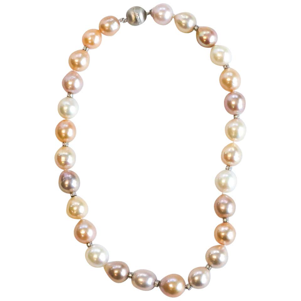 Pearl Necklace with Diamond Ball Clasp For Sale at 1stDibs