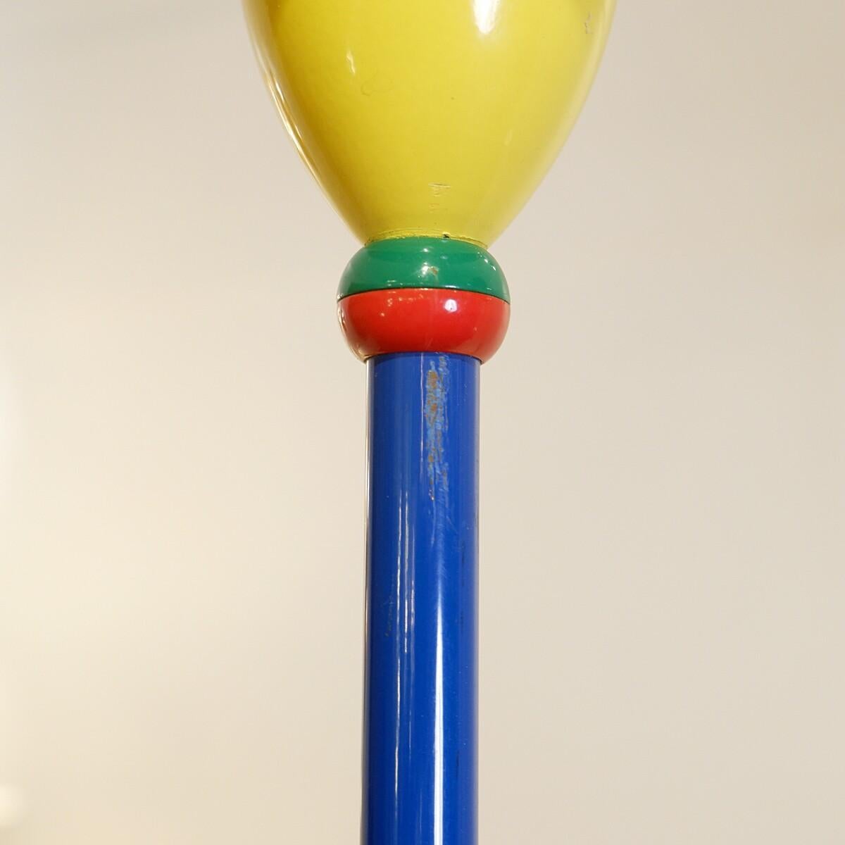 Lampade da terra multicolore in stile Memphis, anni '80 - 3 disponibili in vendita 5