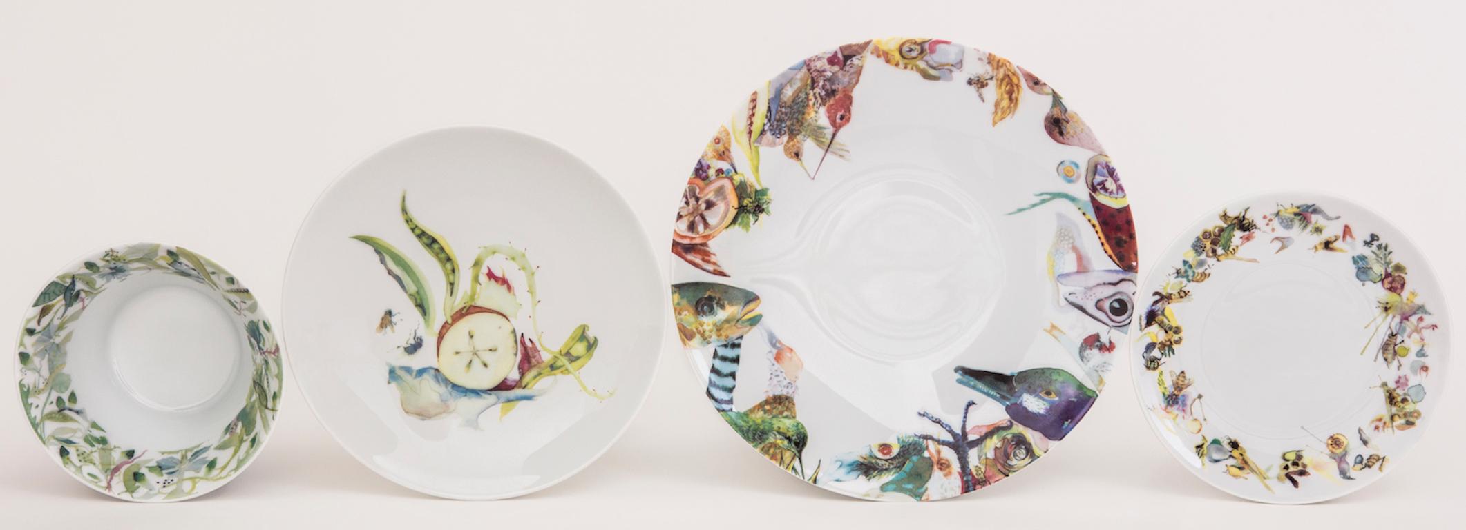 Contemporary Multicolored French Limoges 4-Piece Porcelain Dinner Setting, Plates and Bowl For Sale
