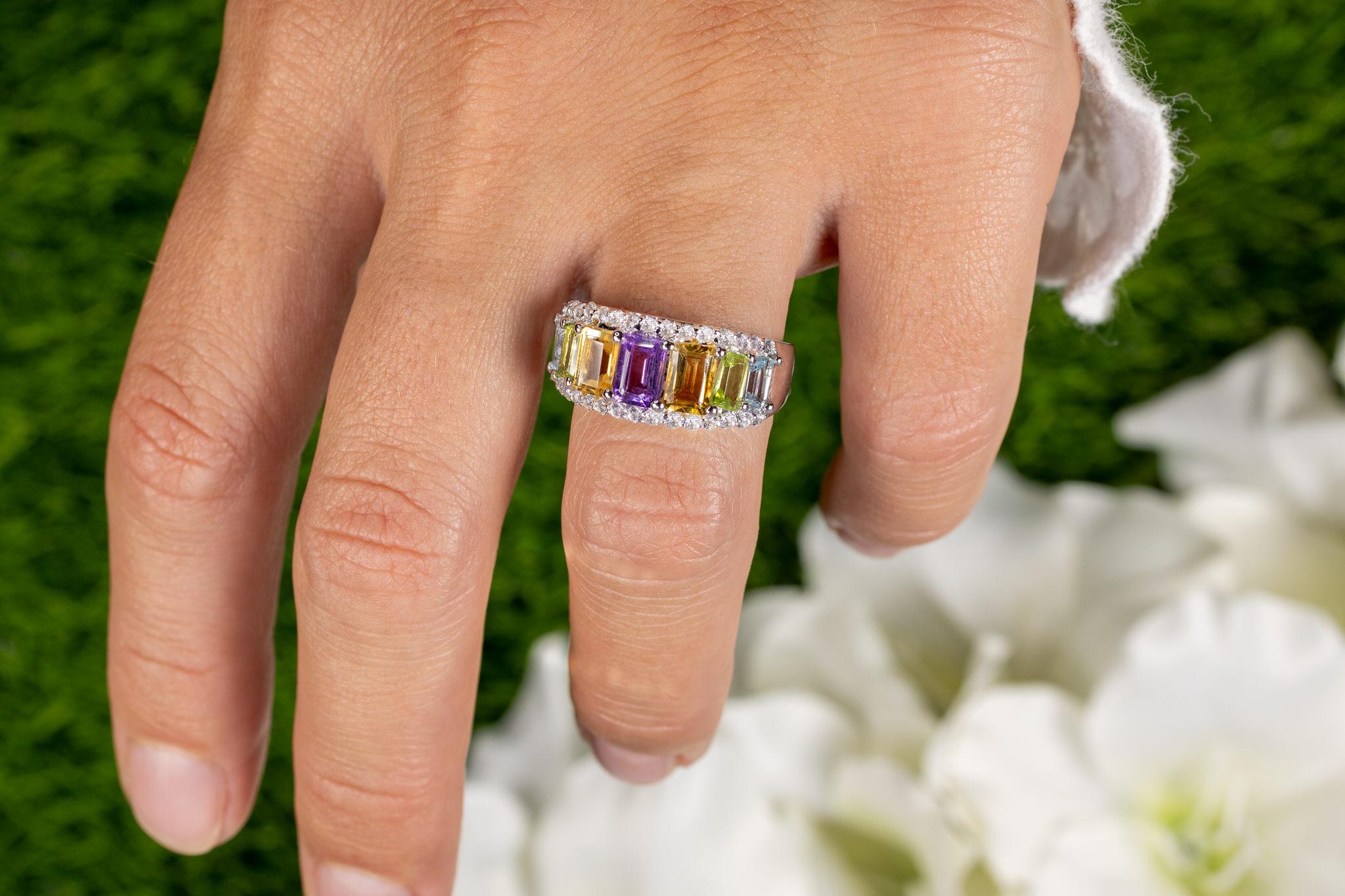 Emerald Cut Multicolored Gemstones Ring Amethyst Citrine Peridot Topaz 3.6 Carats Silver For Sale