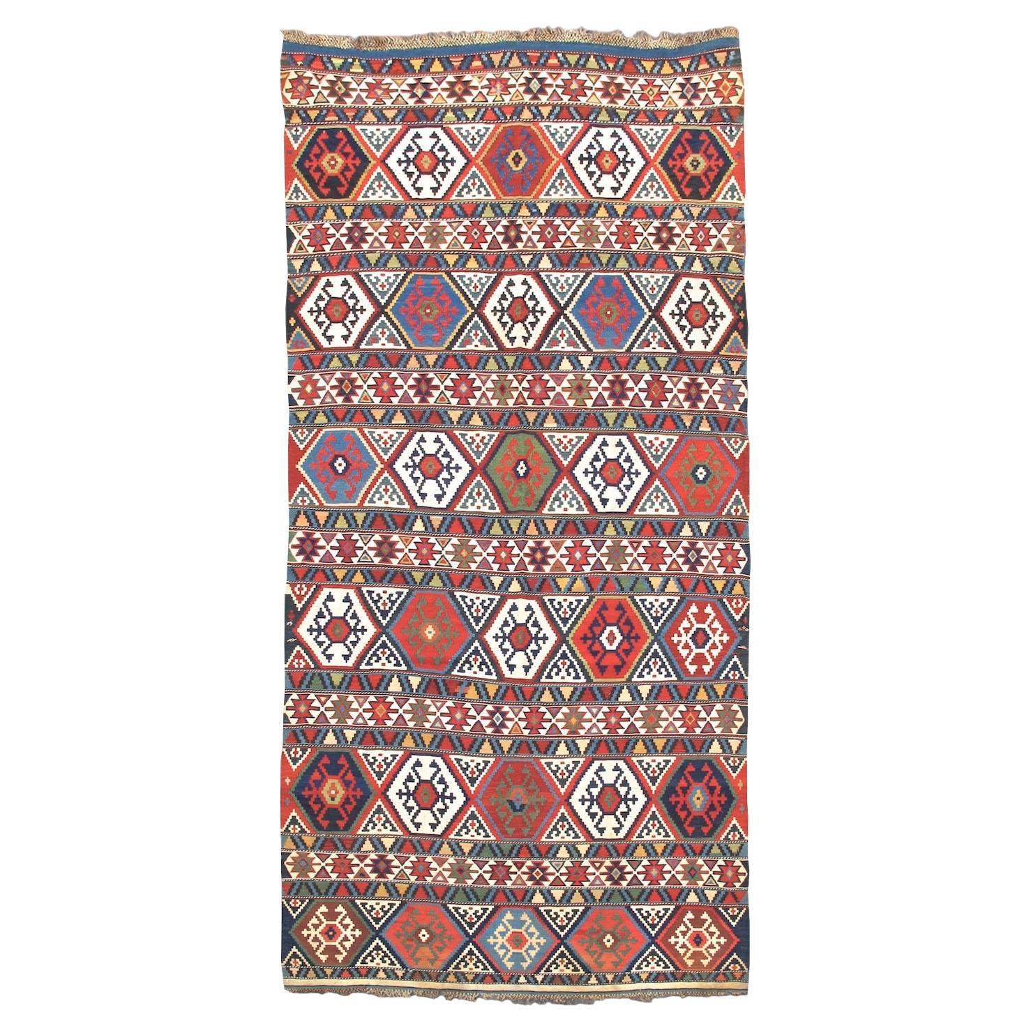 Kilim geométrico multicolor de Shirvan, finales del siglo XIX en venta
