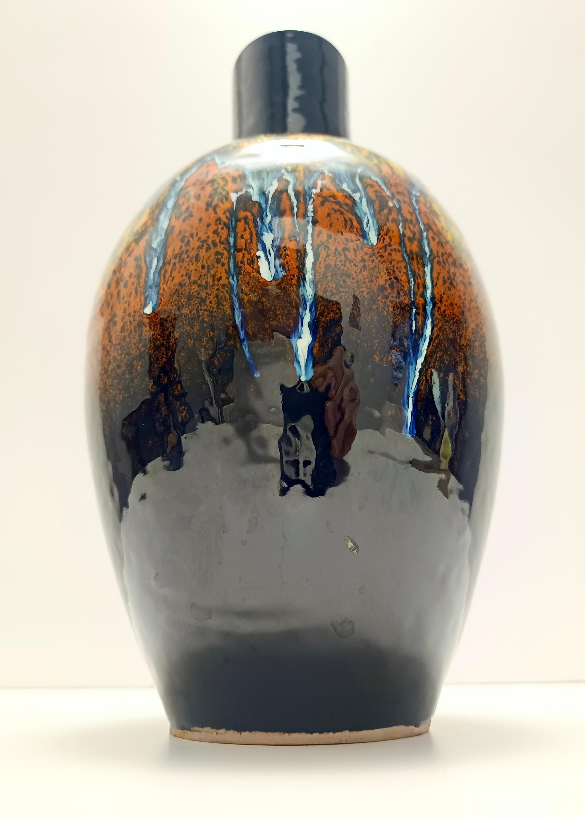 Vaso in terracotta smaltata multicolore di Roberto Rigon per Bertoncello, Italia In condizioni ottime in vendita a Bresso, Lombardy