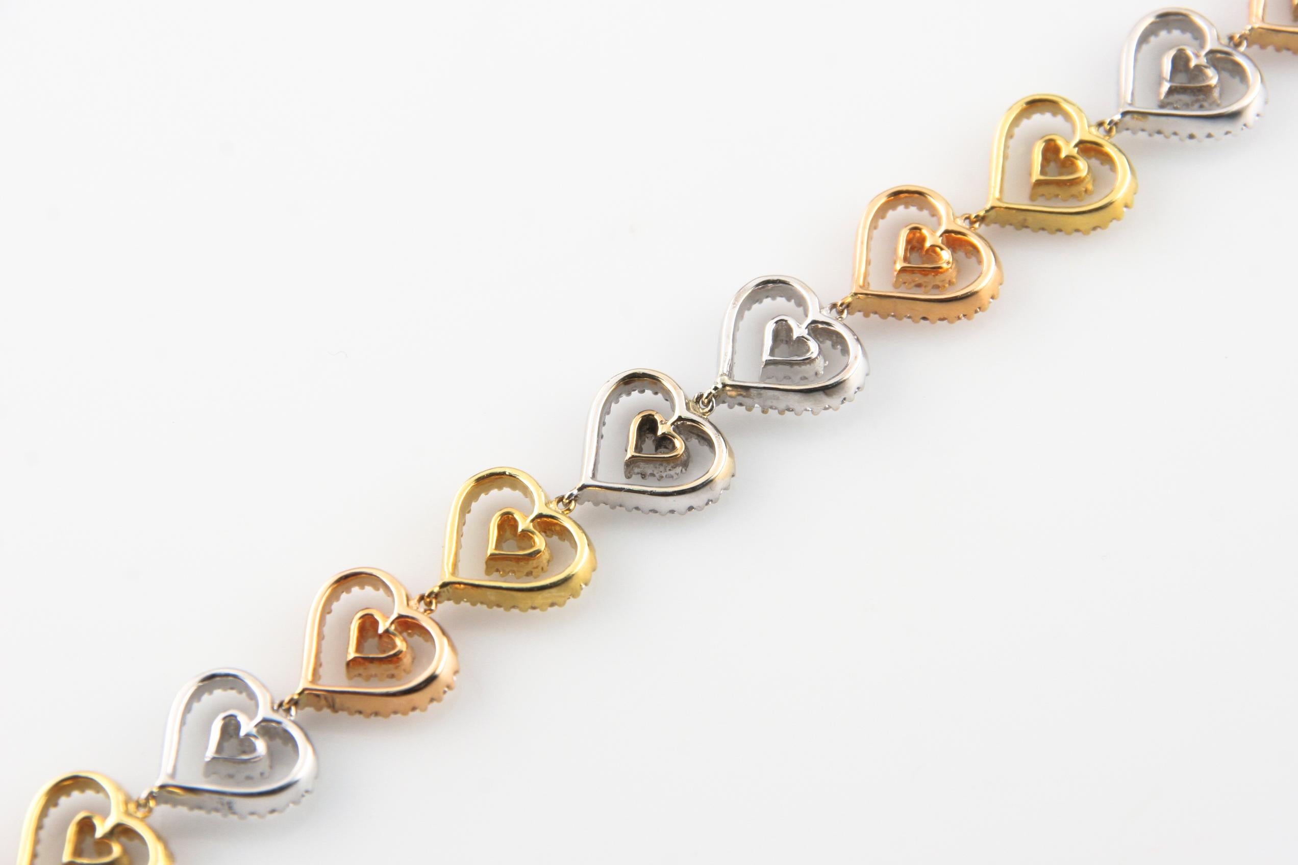 Mehrfarbiges Herz 2,24 Karat Diamant-Armband aus 18 Karat Gold (Rundschliff) im Angebot