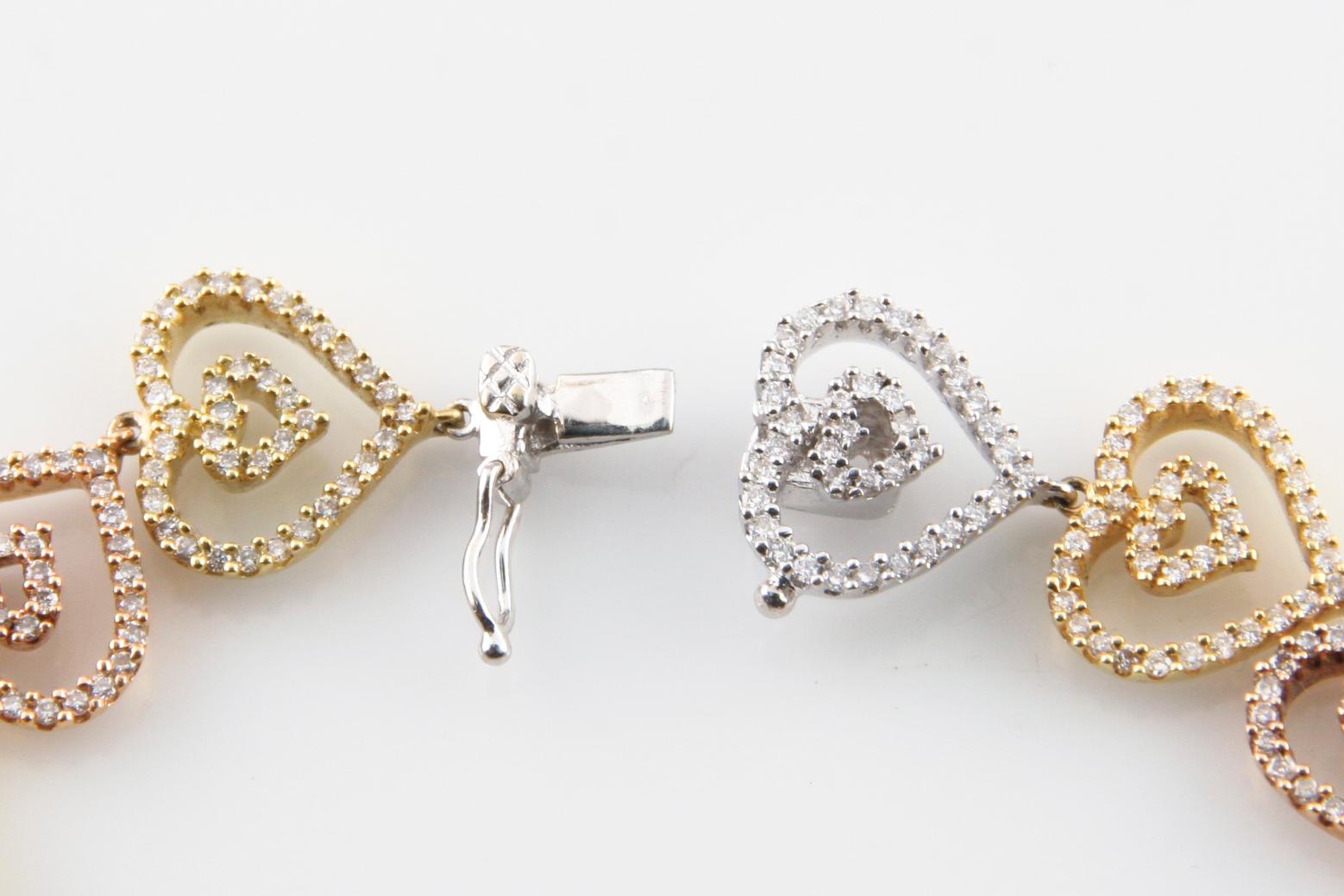 Mehrfarbiges Herz 2,24 Karat Diamant-Armband aus 18 Karat Gold im Zustand „Hervorragend“ im Angebot in Sherman Oaks, CA