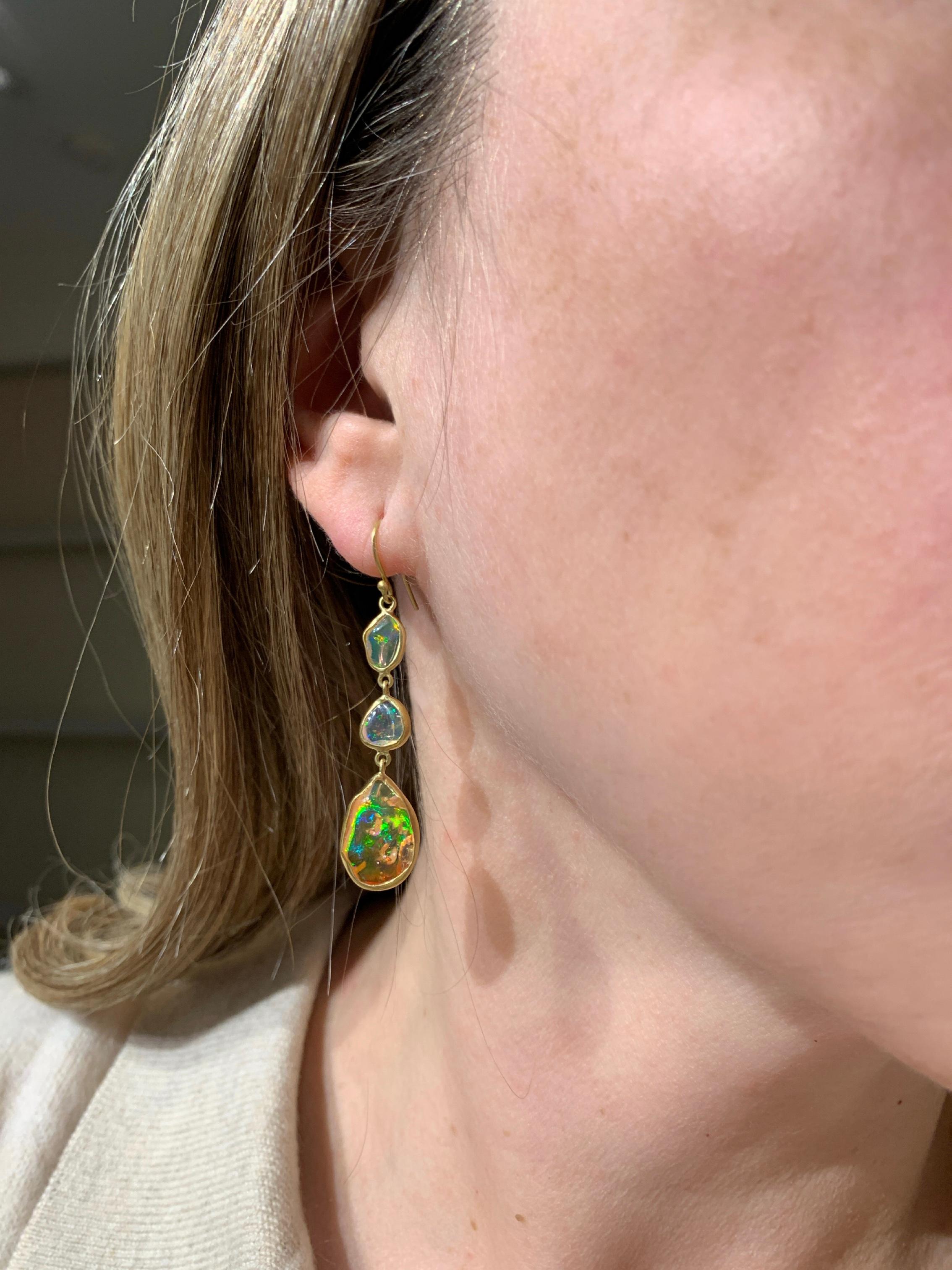 Multicolored Jelly Opal + Fire Opal Gold Triple Drop Earrings, Kothari 2023 In New Condition In Dallas, TX