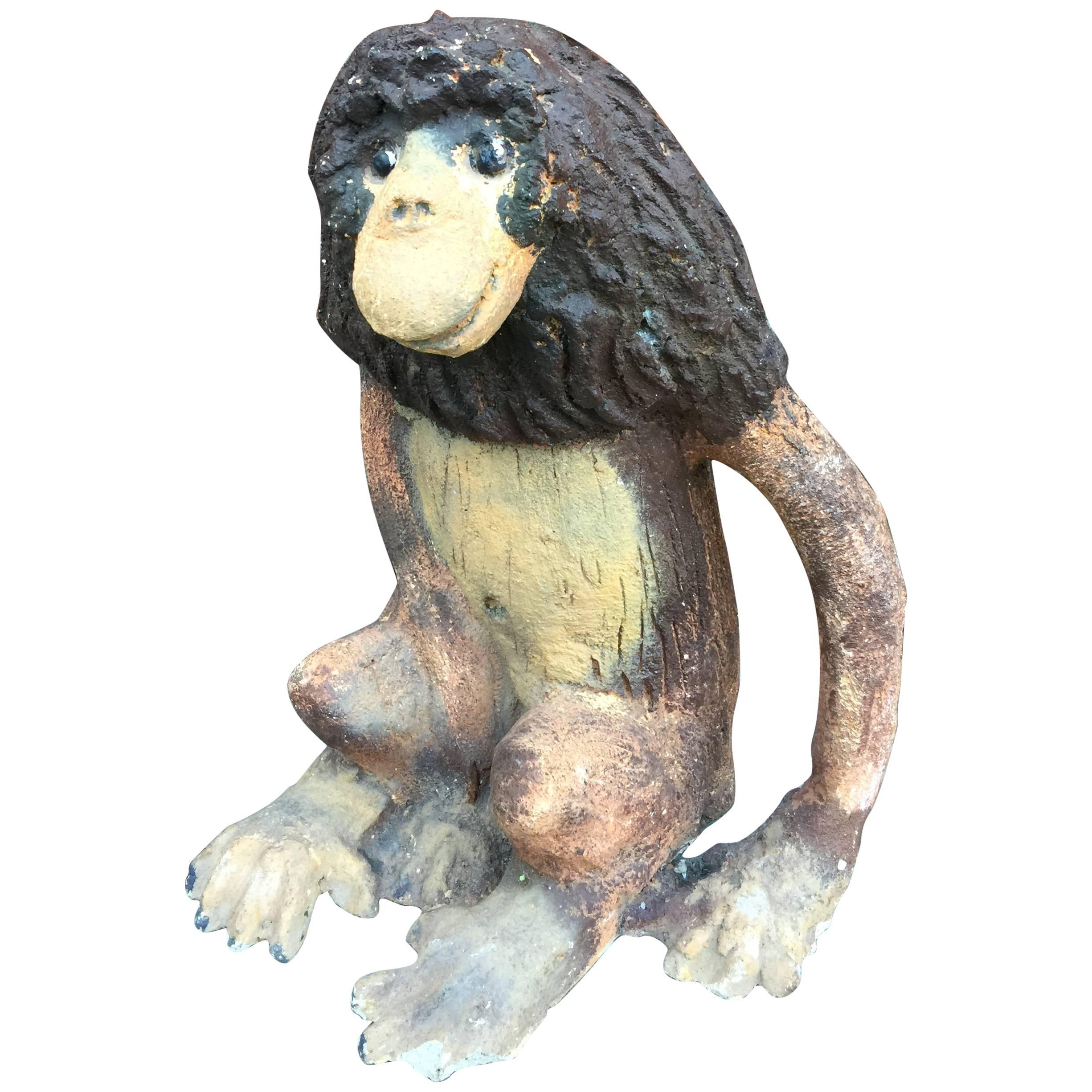 Singe multicolore en pierre moulée, vers 1960