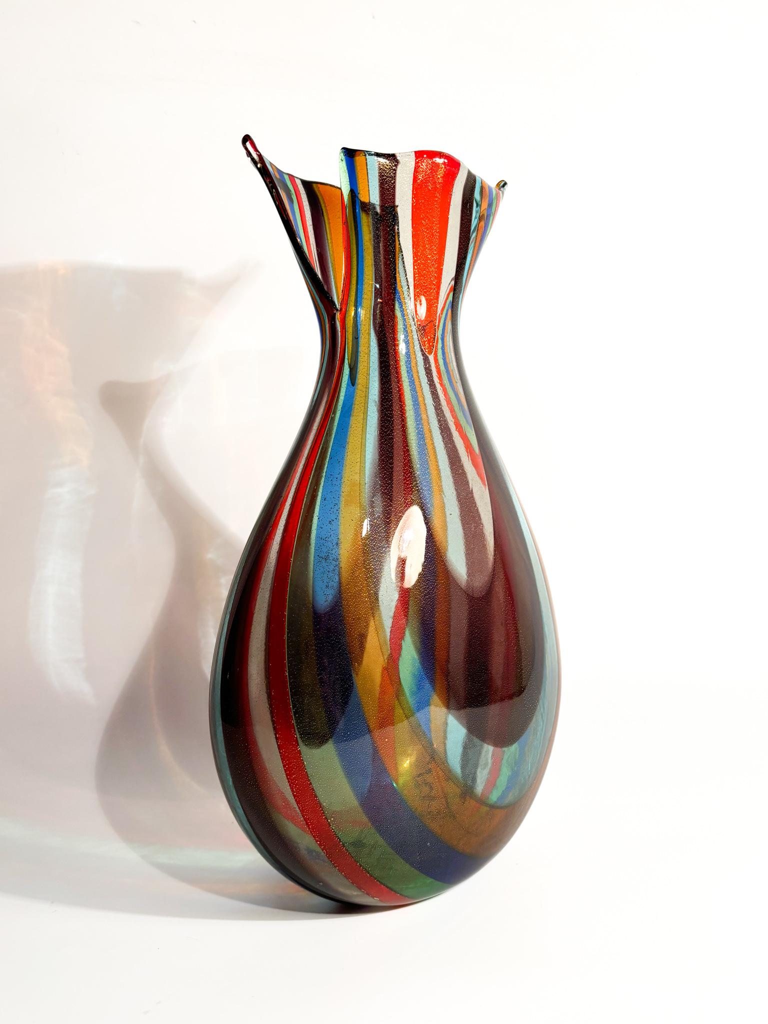 Mehrfarbige Vase aus Muranoglas mit Aventurineinschlüssen von La Murrina 1980er (Moderne der Mitte des Jahrhunderts) im Angebot