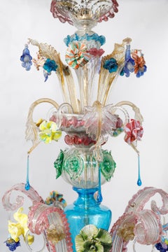 Mehrfarbiger venezianischer Kronleuchter aus Murano-Glas, 12-Licht-Arme, ca. 1930er Jahre