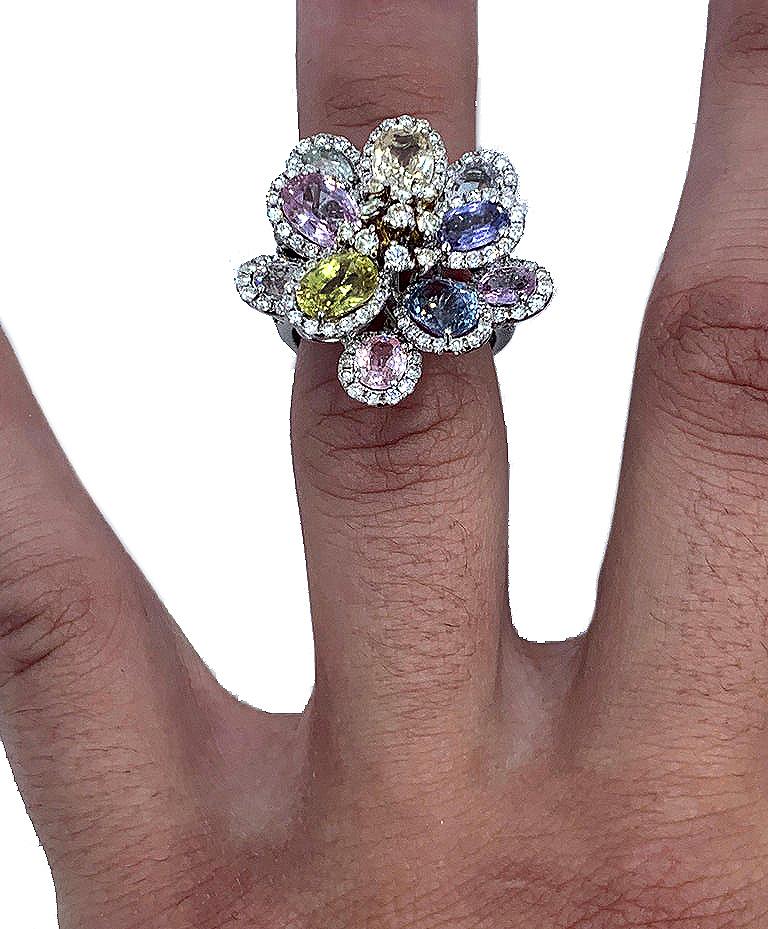 Multicolored Sapphire and Diamond Flower Ring In Excellent Condition For Sale In West Palm Beach, FL