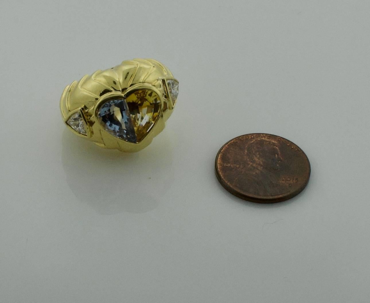 Women's or Men's Multicolored Sapphire and Diamond Ring in 18 Karat Yellow Gold For Sale