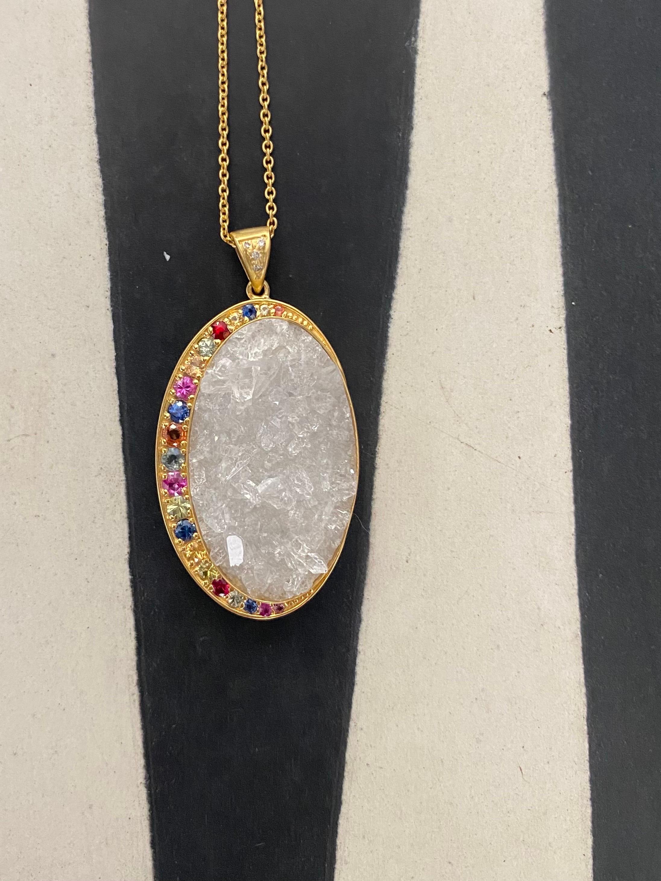 Multicolored Sapphires, Crystal Quartz, 18 karat Gold Oval Pendant Necklace For Sale 1