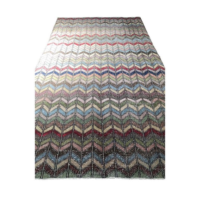 1960’s Turkish rug influenced by Scandinavian design.

8700

Dimensions:

10’6″ x ‘6