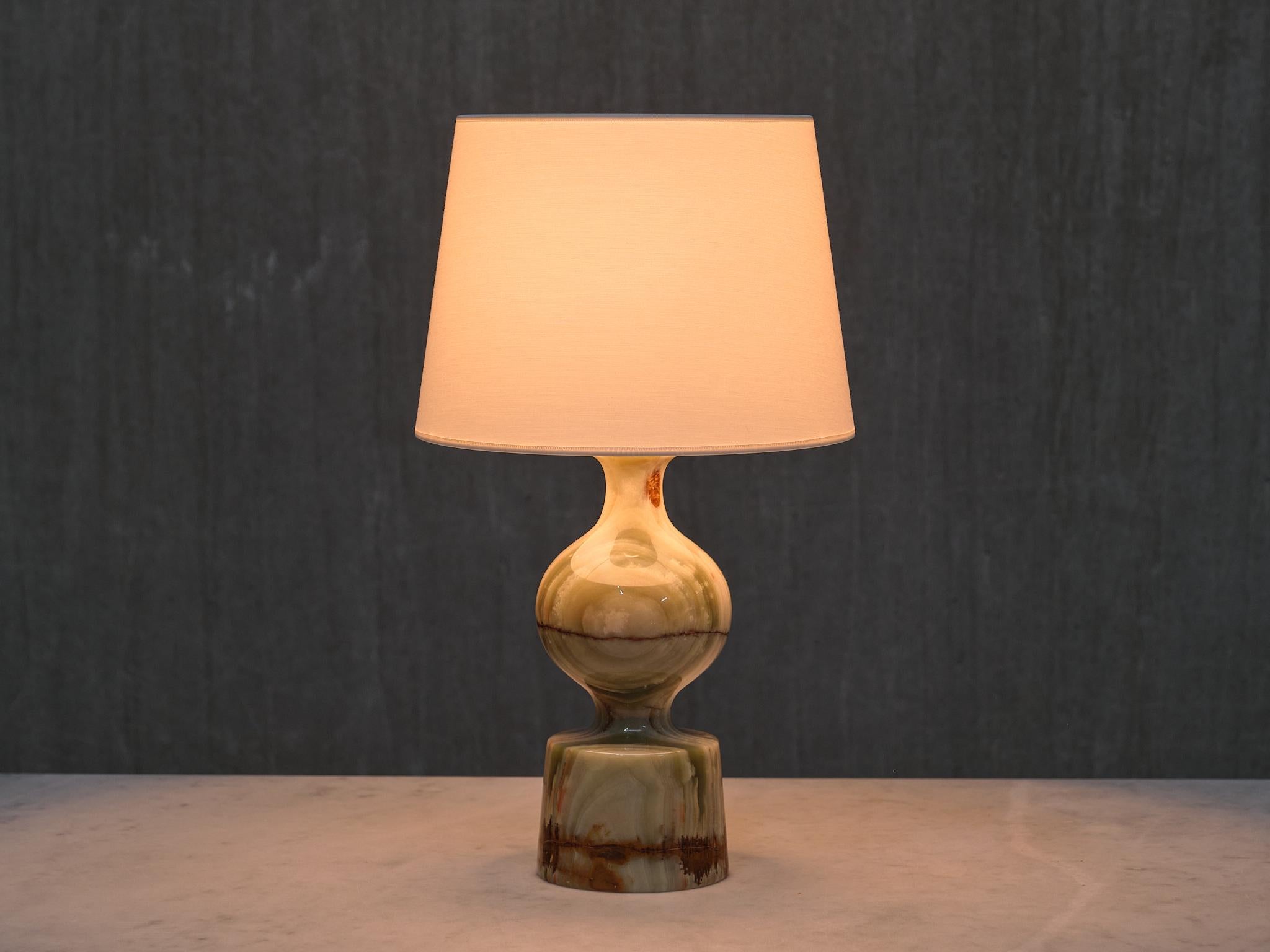 Multicolored Solid Onyx Table Lamp with Ivory Shade, Italy, 1970s For Sale 5