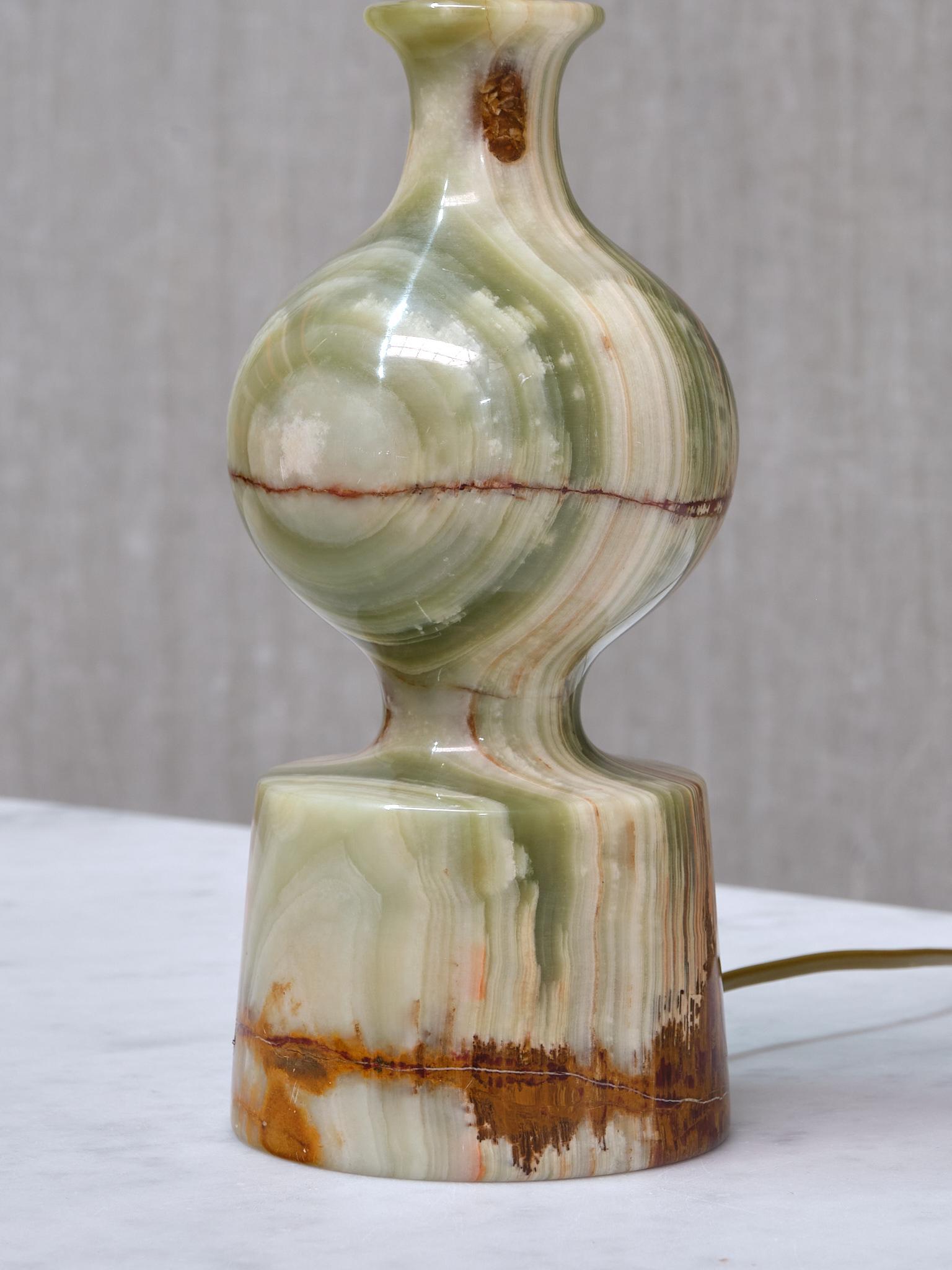 Multicolored Solid Onyx Table Lamp with Ivory Shade, Italy, 1970s For Sale 3