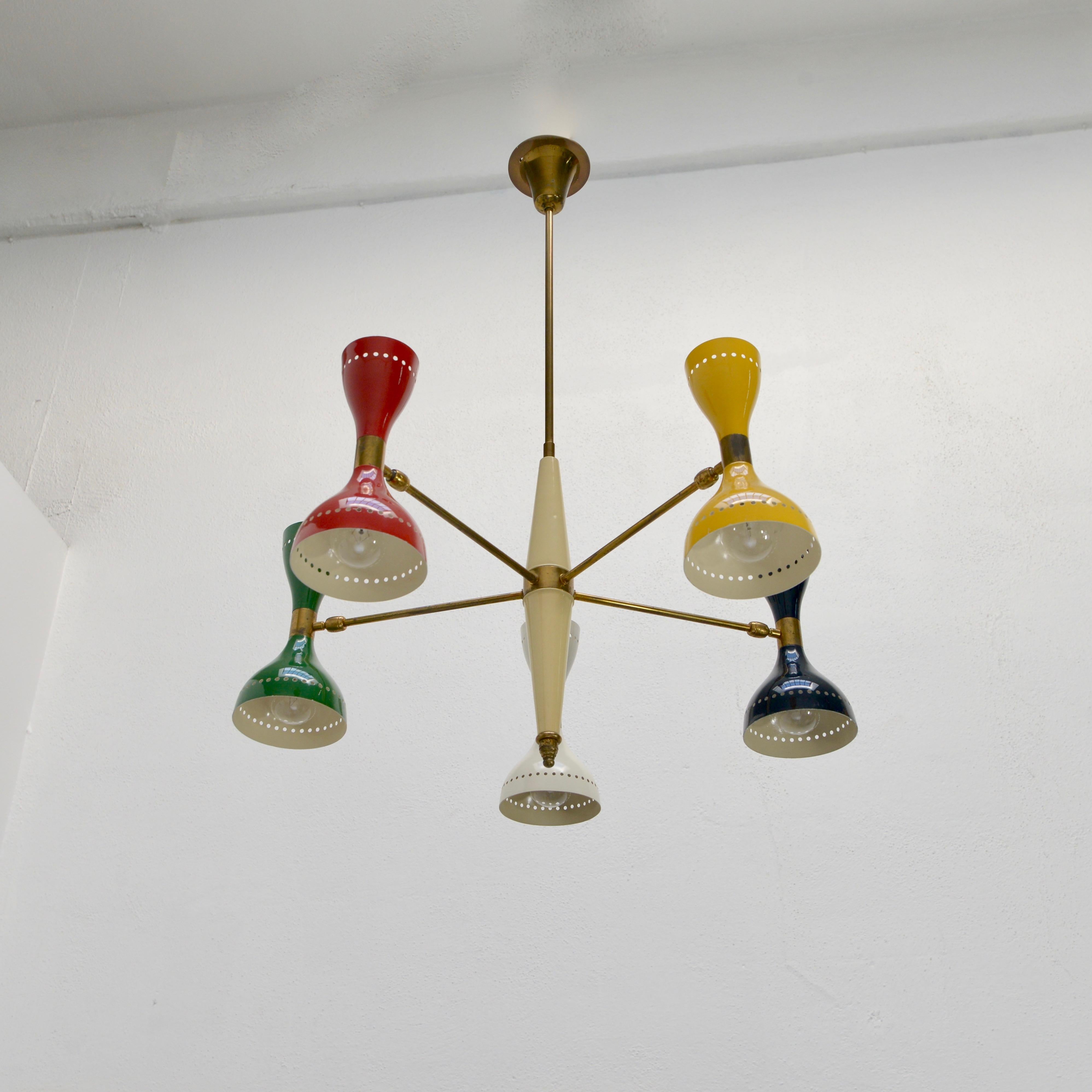 Stunning classical 5 shade Mid-Century Modern 1950s Italian chandelier in the style of Stilnovo. Original finish, adjustable shades, partially restored with 10-E12 candelabra based sockets (2) per shade (up and down). Wired for use in the US. Light