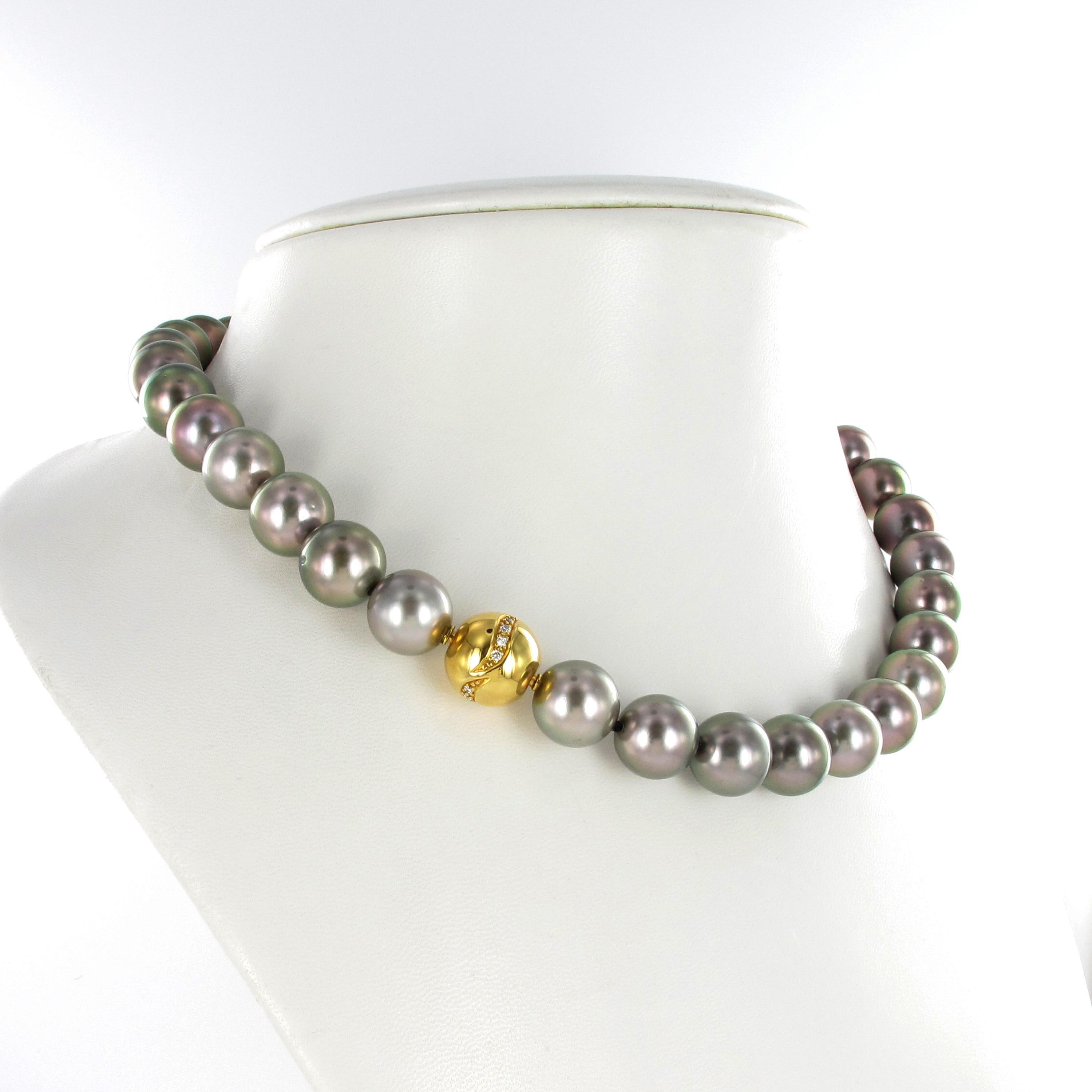 Women's or Men's Multicolored Tahitian Cultured Pearl and Diamond Necklace For Sale