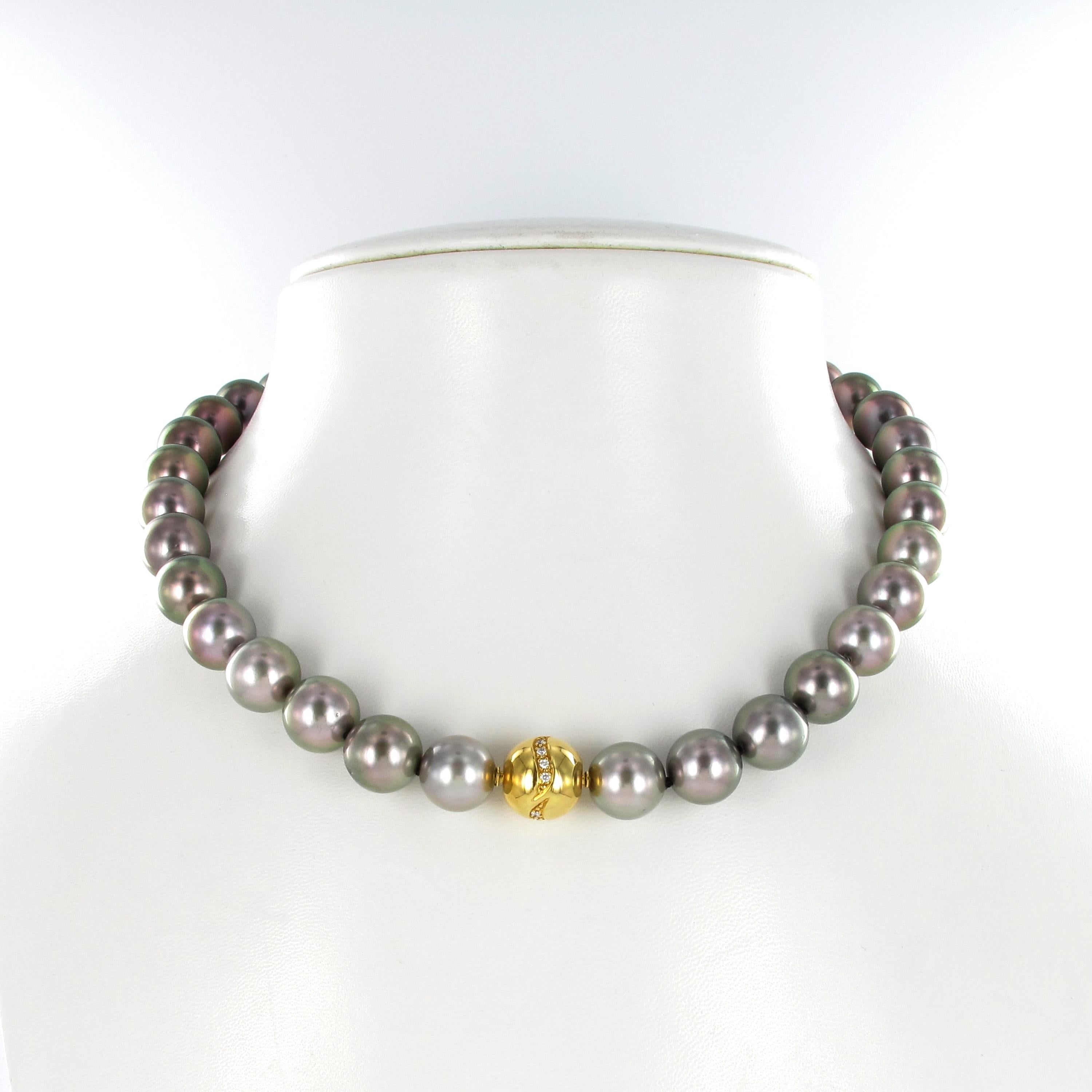 Multicolored Tahitian Cultured Pearl and Diamond Necklace For Sale 1