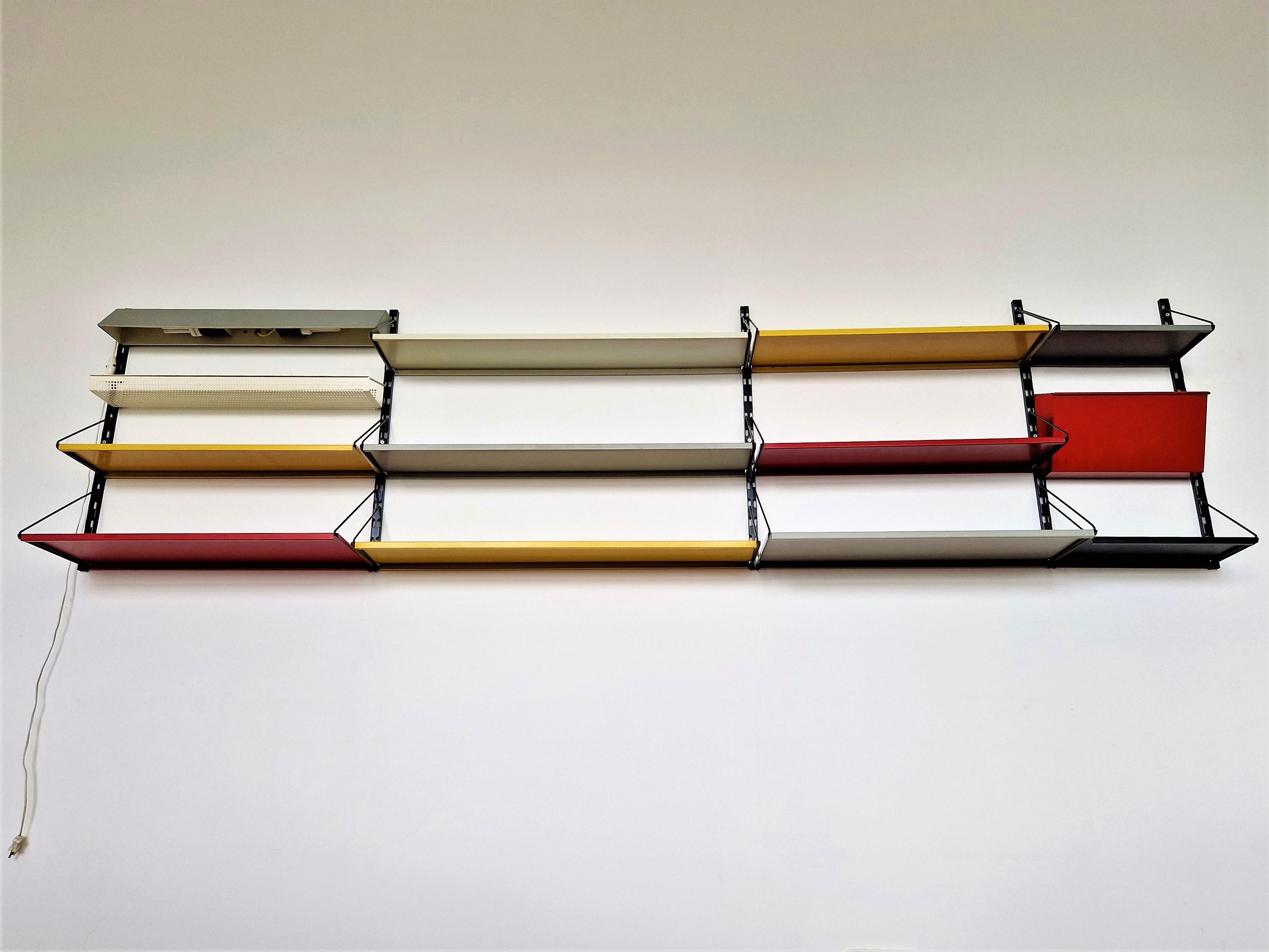 Mueble alto multicolor de Tjerk Rijenga para Pilastro, Países Bajos Años 60 Metal en venta