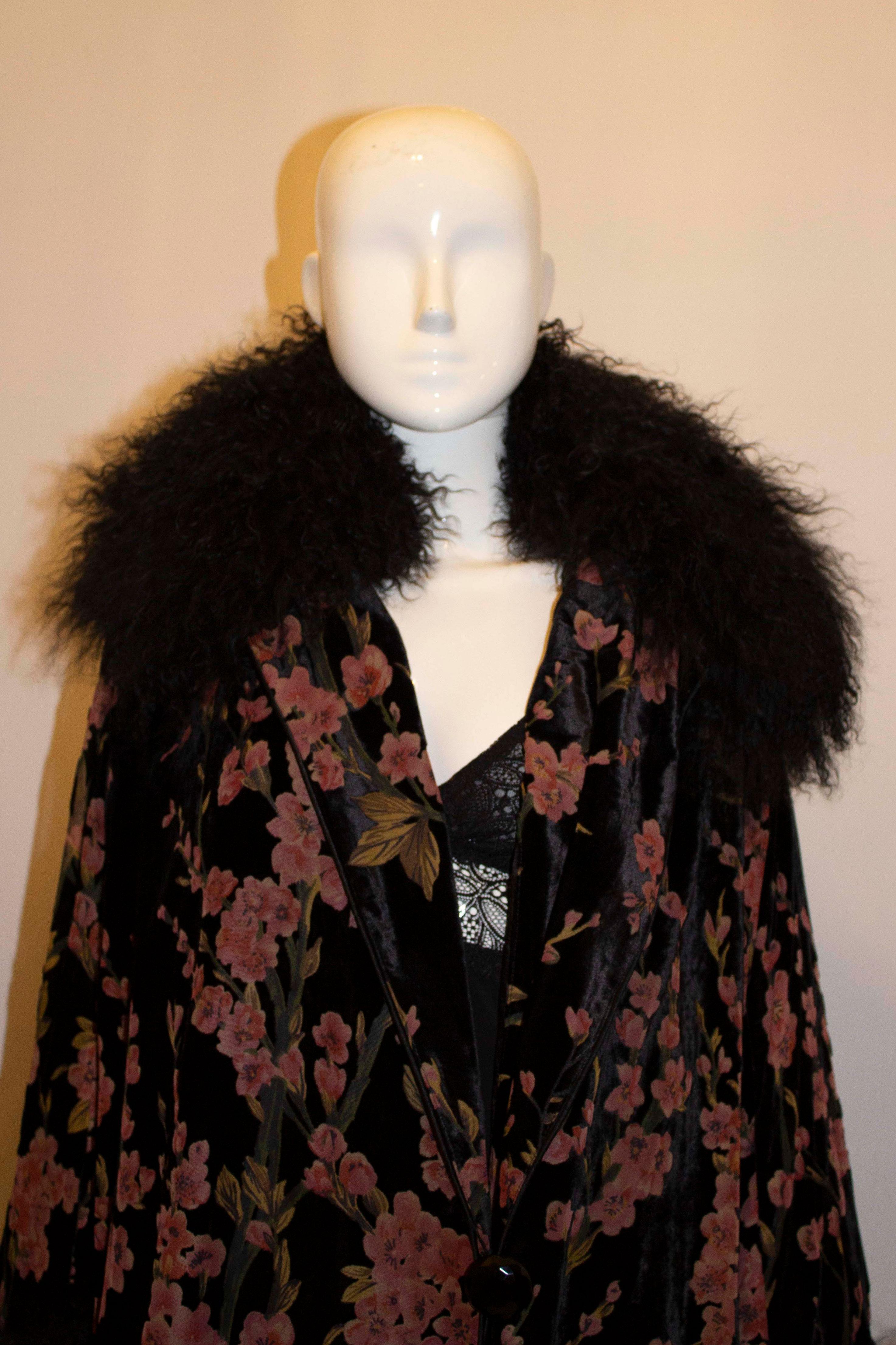 Black Multicolour Cut velvet Evening Coat with Fur collar and cuffs For Sale