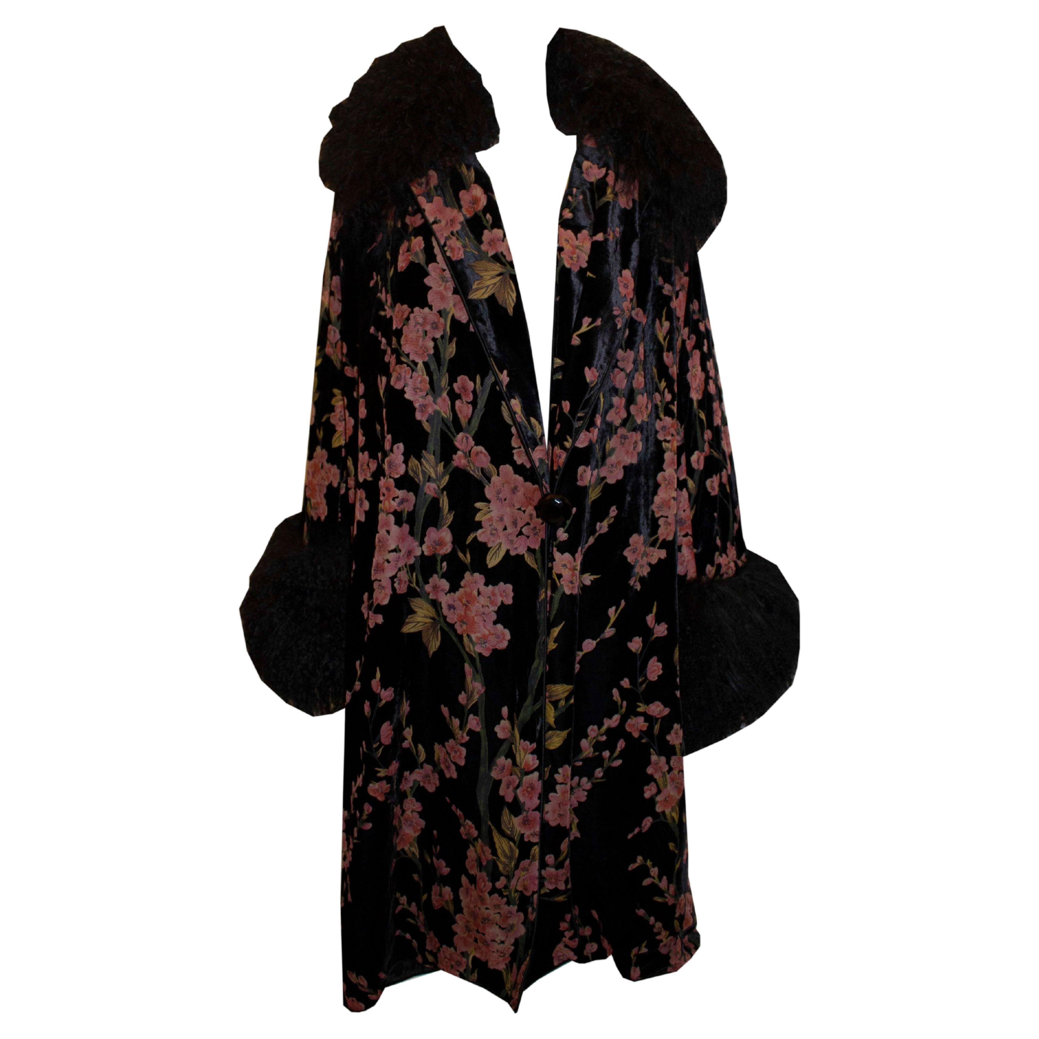 Multicolour Cut velvet Evening Coat with Fur collar and cuffs For Sale