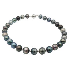 Multicolour Tahitian Pearl Necklace with Faceted 18k White Gold Beads