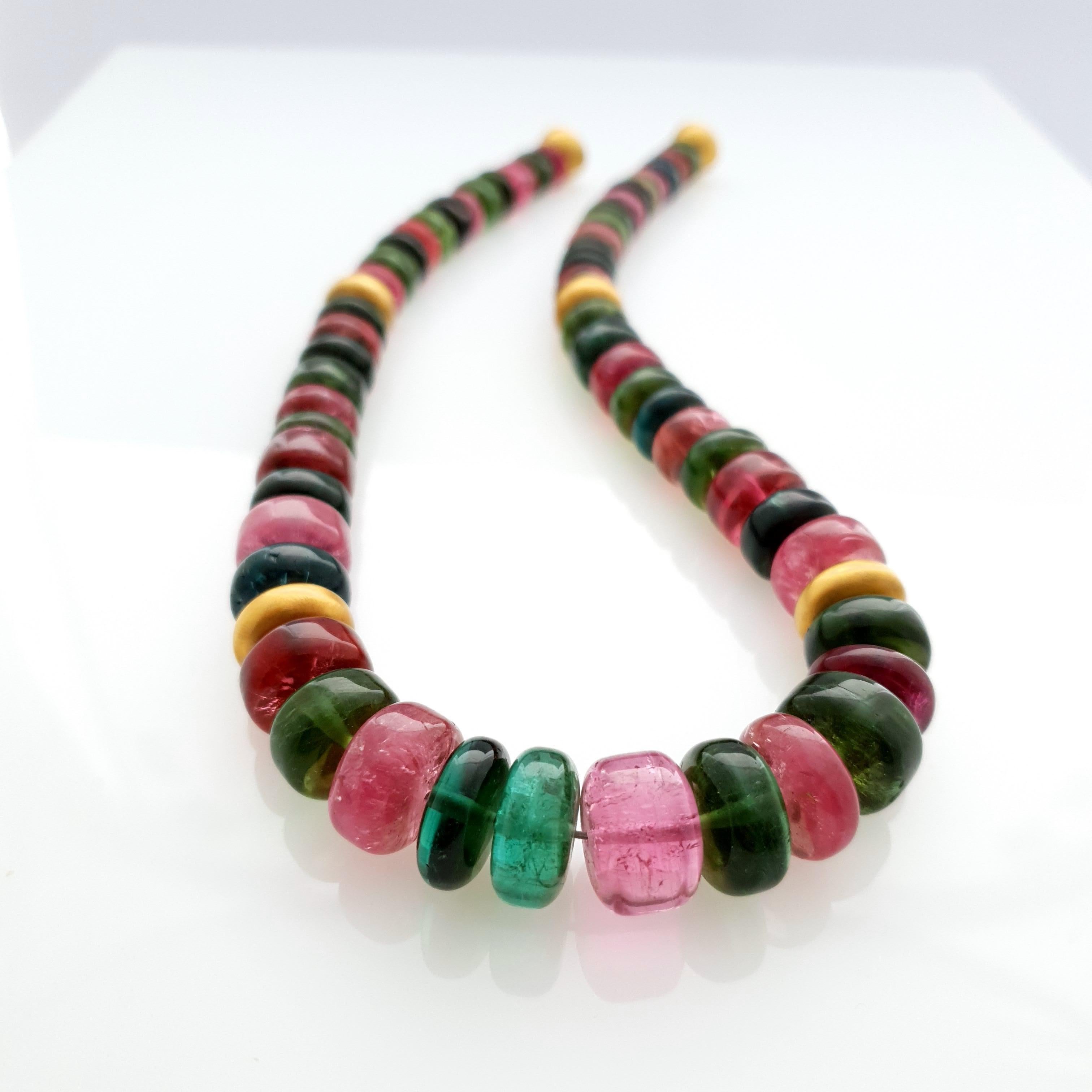 Multicolour Tourmaline Rondel Beaded Necklace with 18 Carat Mat Yellow Gold In New Condition In Kirschweiler, DE