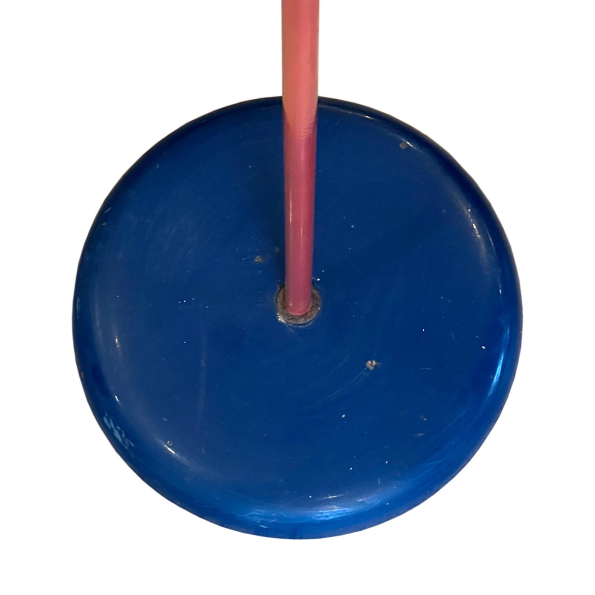 Mehrfarbige italienische Stehlampe aus den 1980er Jahren (Italienisch) im Angebot