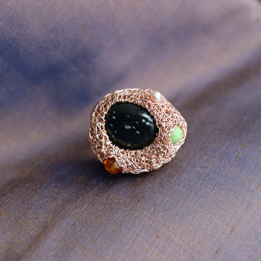 Multicoloured Stone Pearls & Black Obsidian in 14k Rose Gold F Cocktail Ring For Sale 4