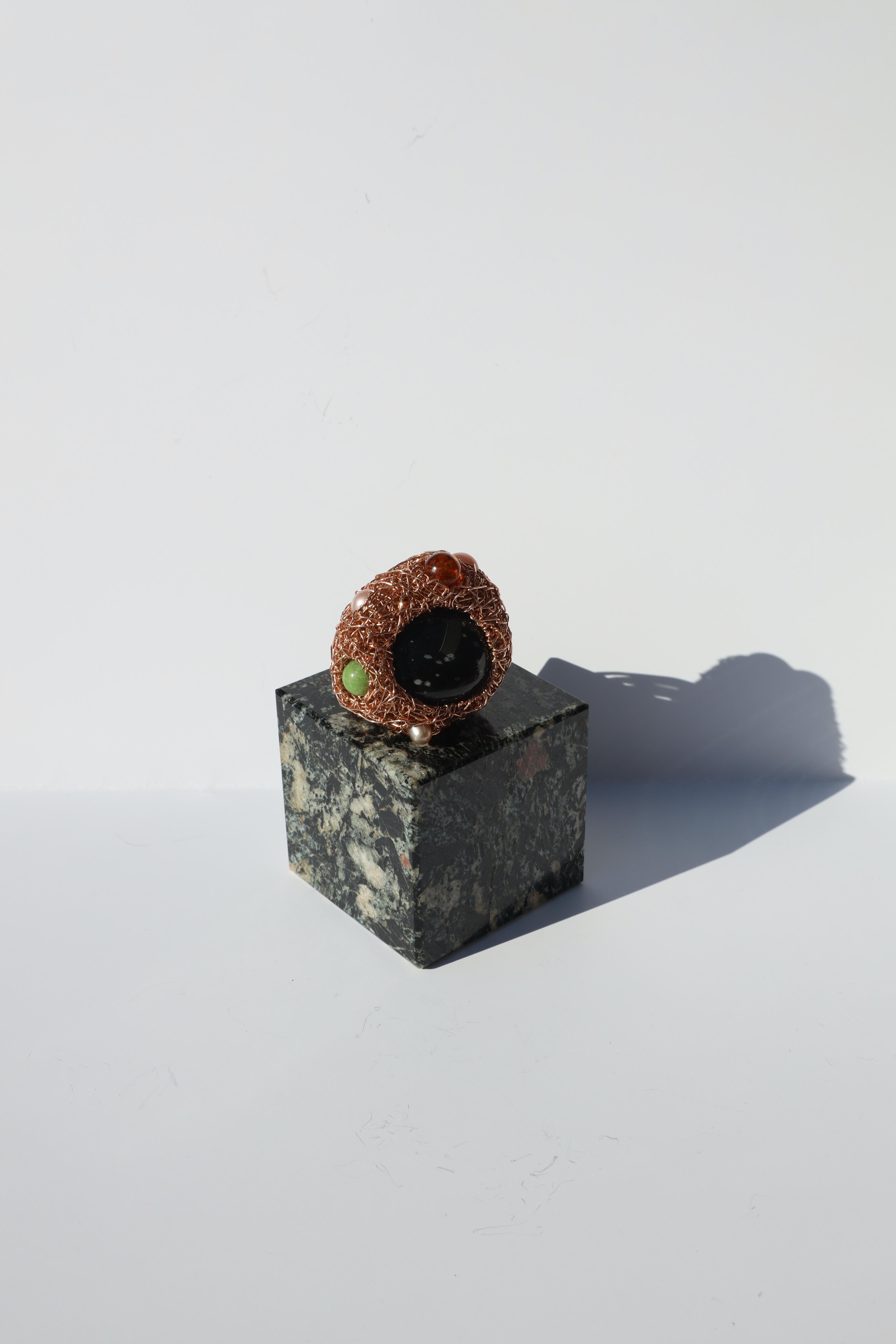 Multicoloured Stone Pearls & Black Obsidian in 14k Rose Gold F Cocktail Ring For Sale 8