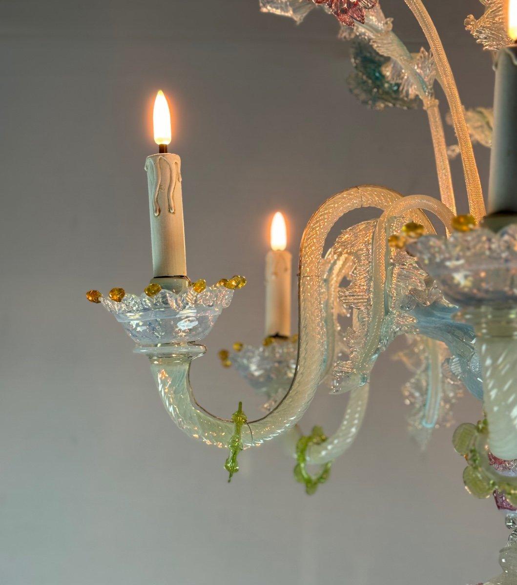Italiano Lampadario multicolore in vetro di Murano, sei bracci luminosi, circa 1920 in vendita