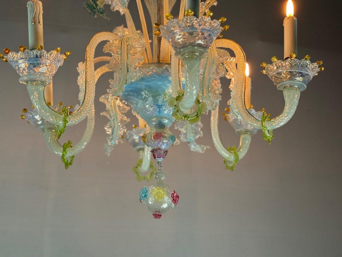 Lampadario multicolore in vetro di Murano, sei bracci luminosi, circa 1920 In condizioni ottime in vendita a Honnelles, WHT