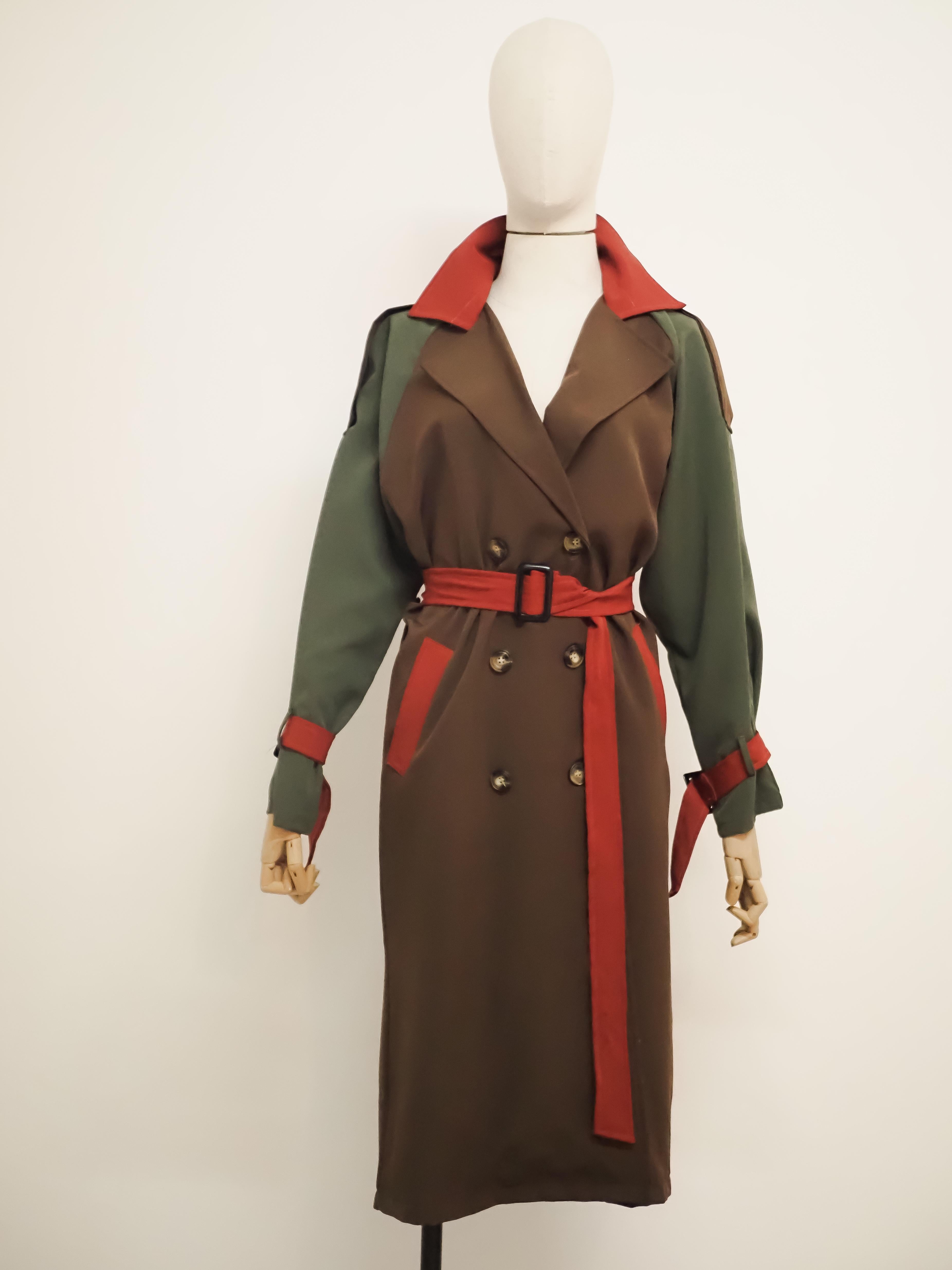 Women's or Men's Multicoloured vintage trench-coat For Sale