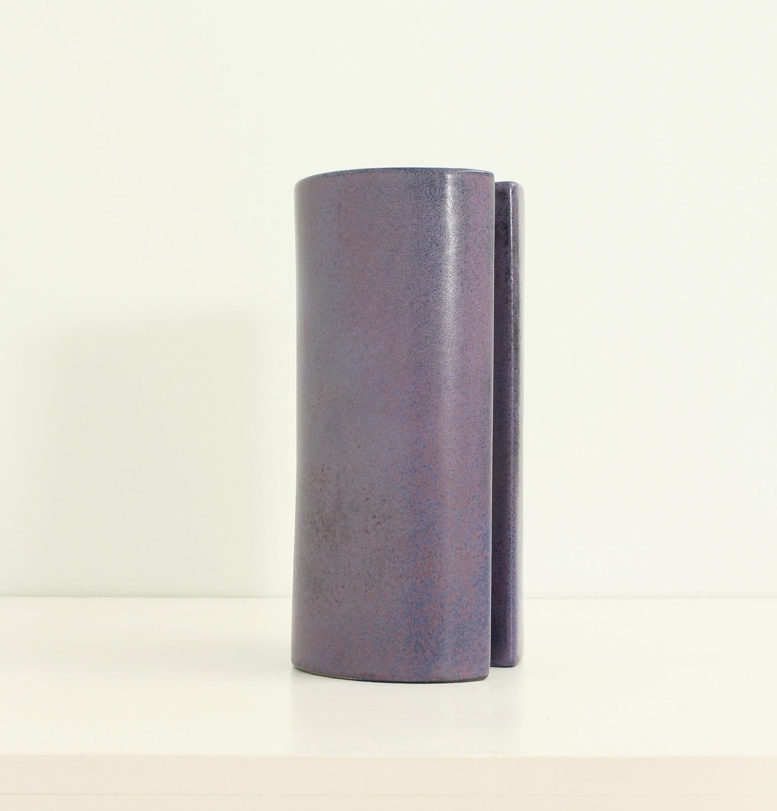 Multifaced Ceramic Vase by Angelo Mangiarotti for Brambilla In Good Condition For Sale In Barcelona, ES