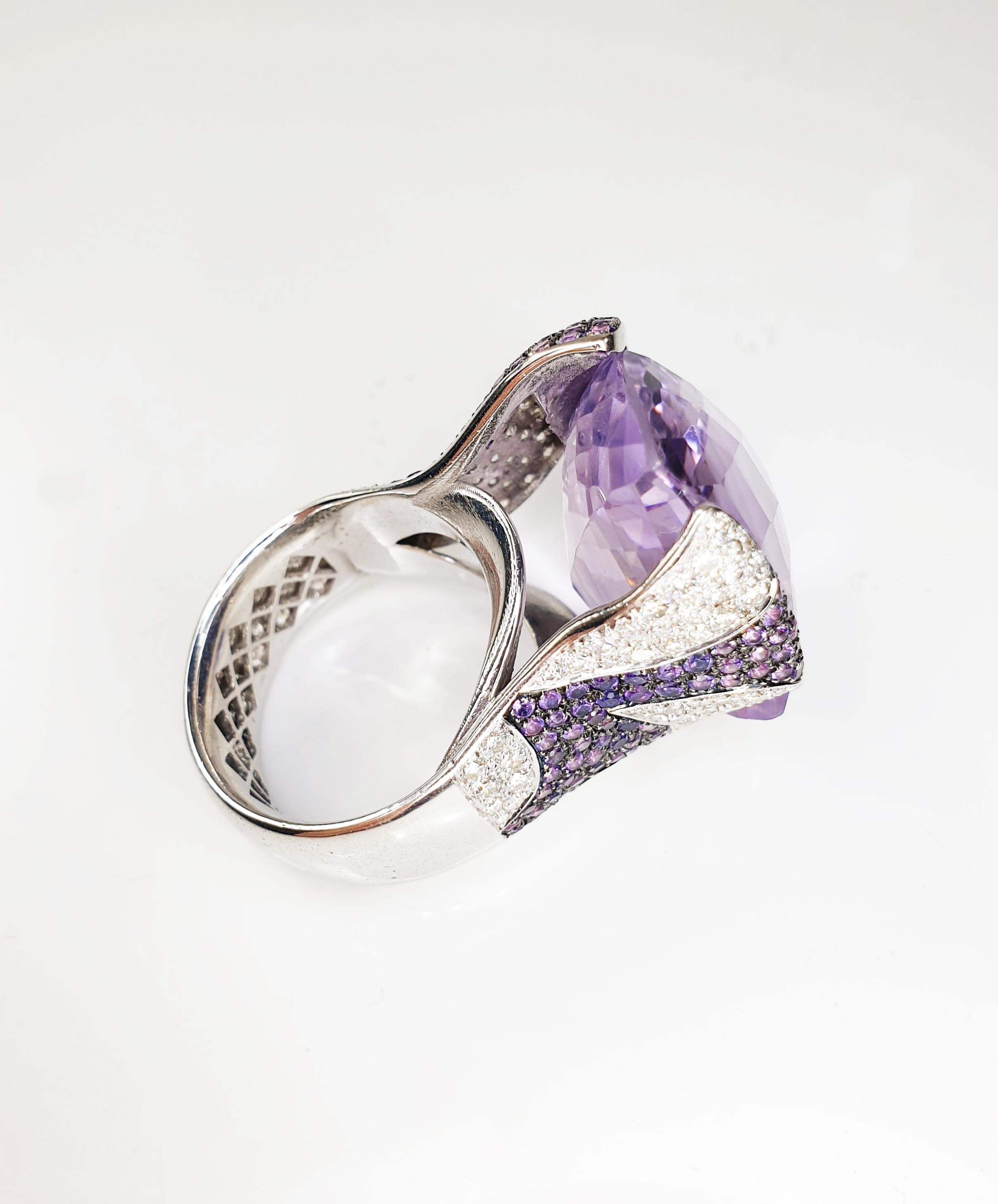 Contemporary Multifaceted 32 Carat Amethyst with Diamonds and 18 Karat White Gold Ring For Sale