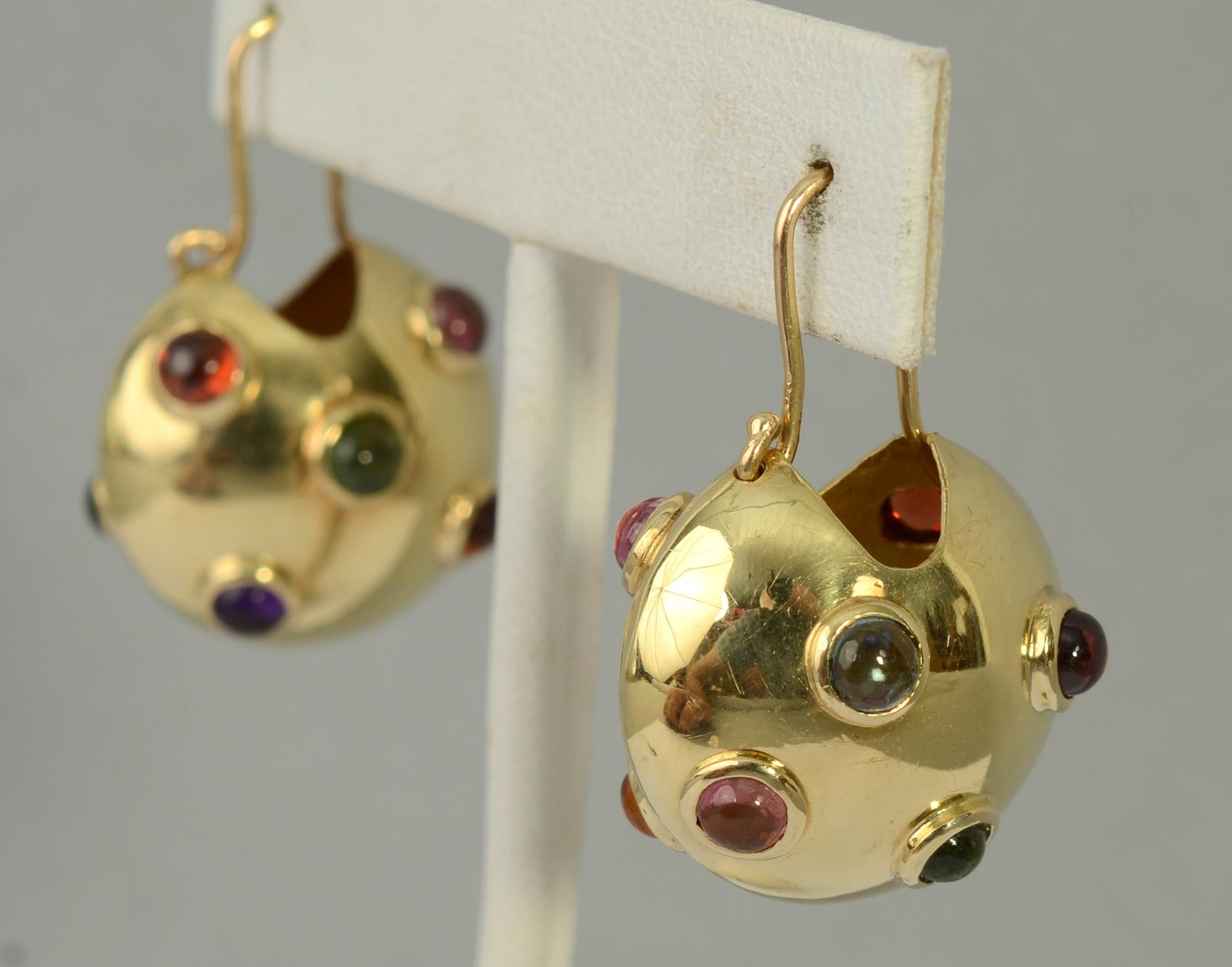 These multi-stone round earrings are reminiscent of the 